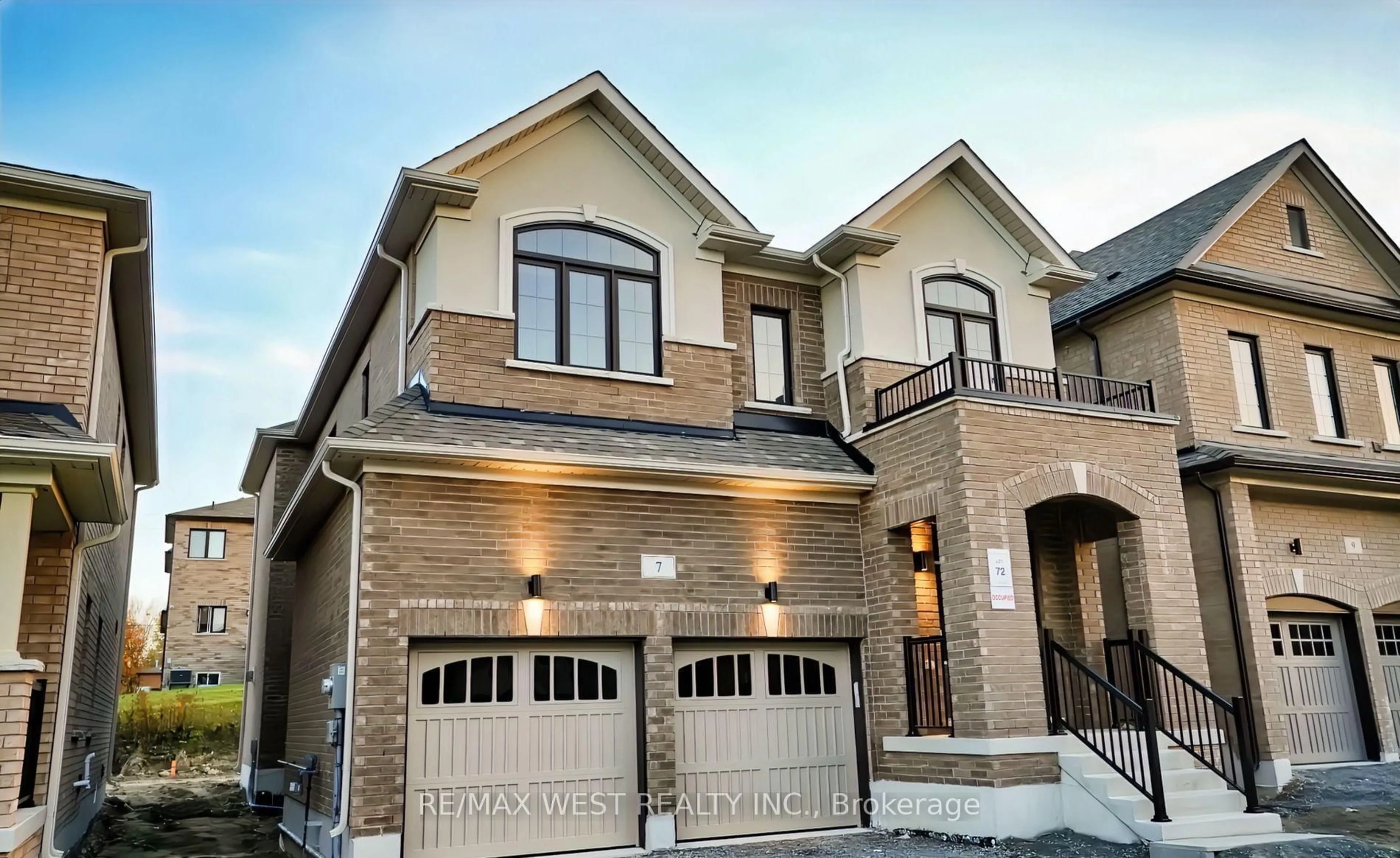 Home with brick exterior material, street for 7 Stennett Dr, Georgina Ontario L4P 0J4