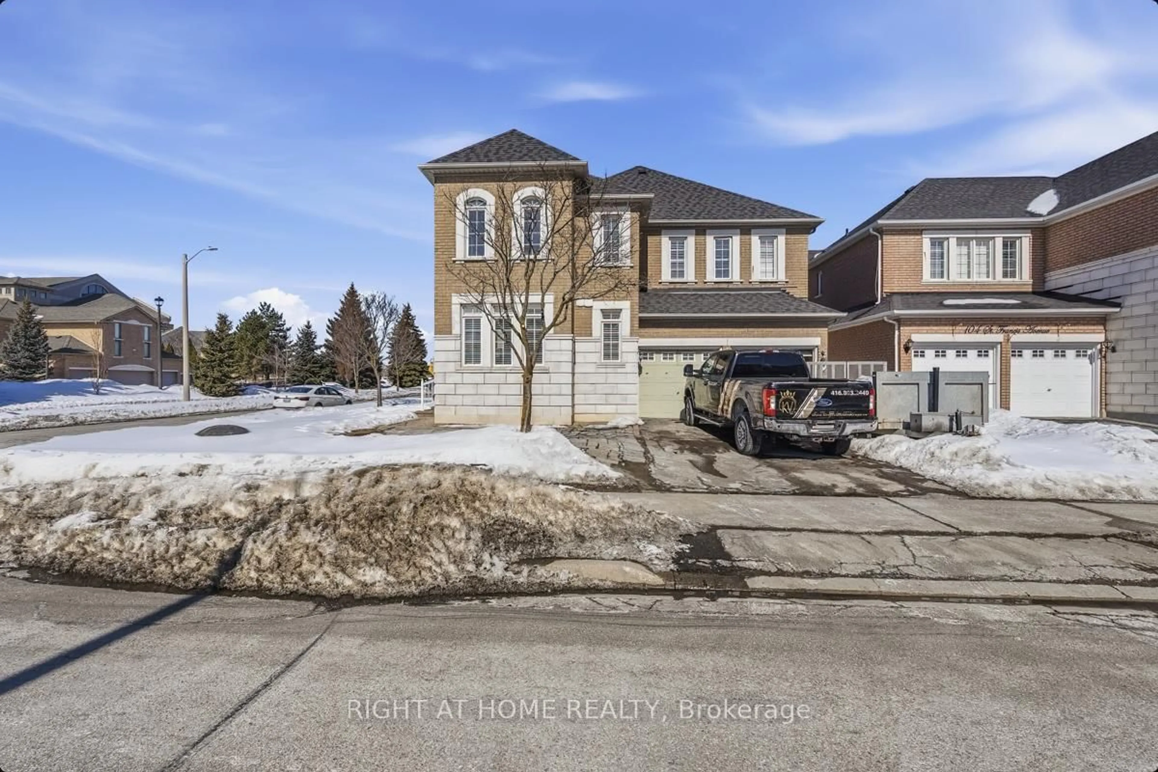 A pic from outside/outdoor area/front of a property/back of a property/a pic from drone, street for 108 Saint Francis Ave, Vaughan Ontario L4H 2B8