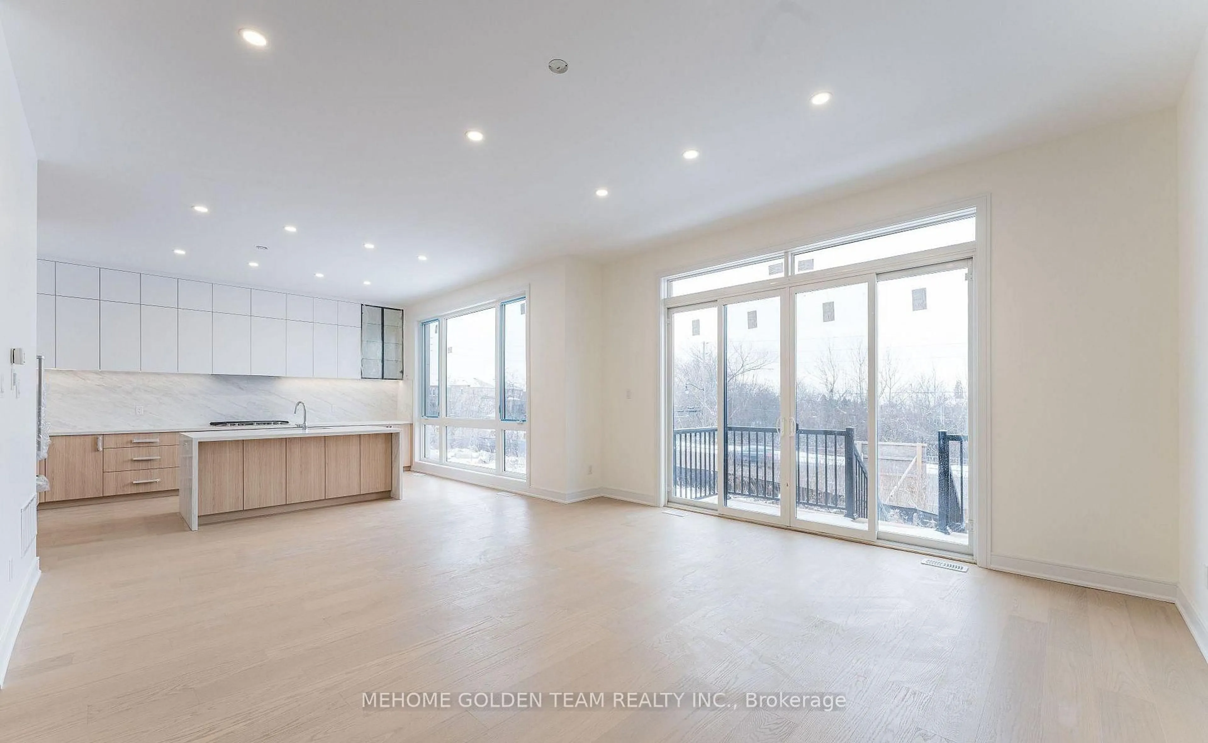 Open concept kitchen, unknown for 85 Post Oak Dr, Richmond Hill Ontario L4E 4G9