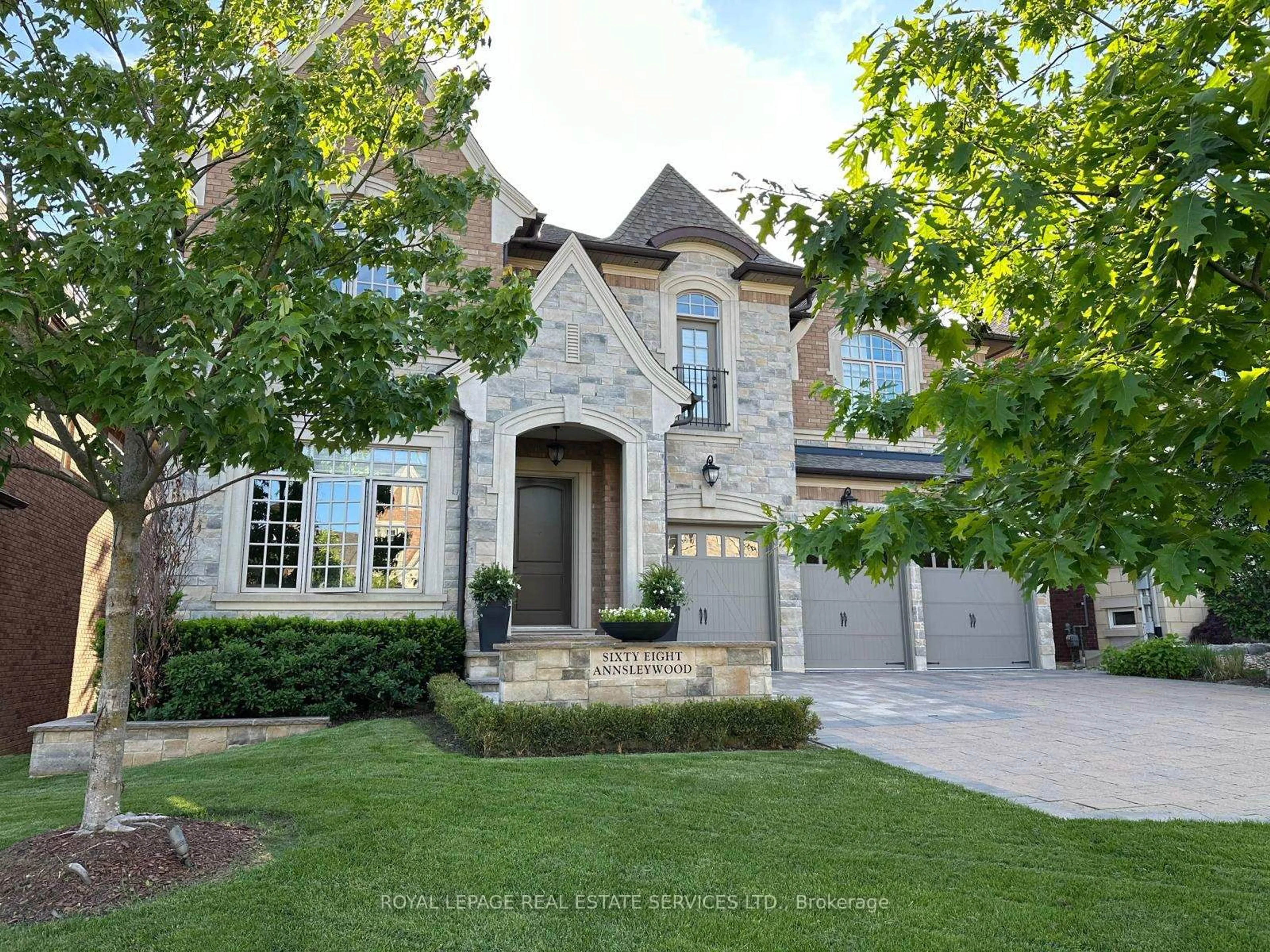 Home with brick exterior material, street for 68 Annsleywood Crt, Vaughan Ontario L4H 4G6