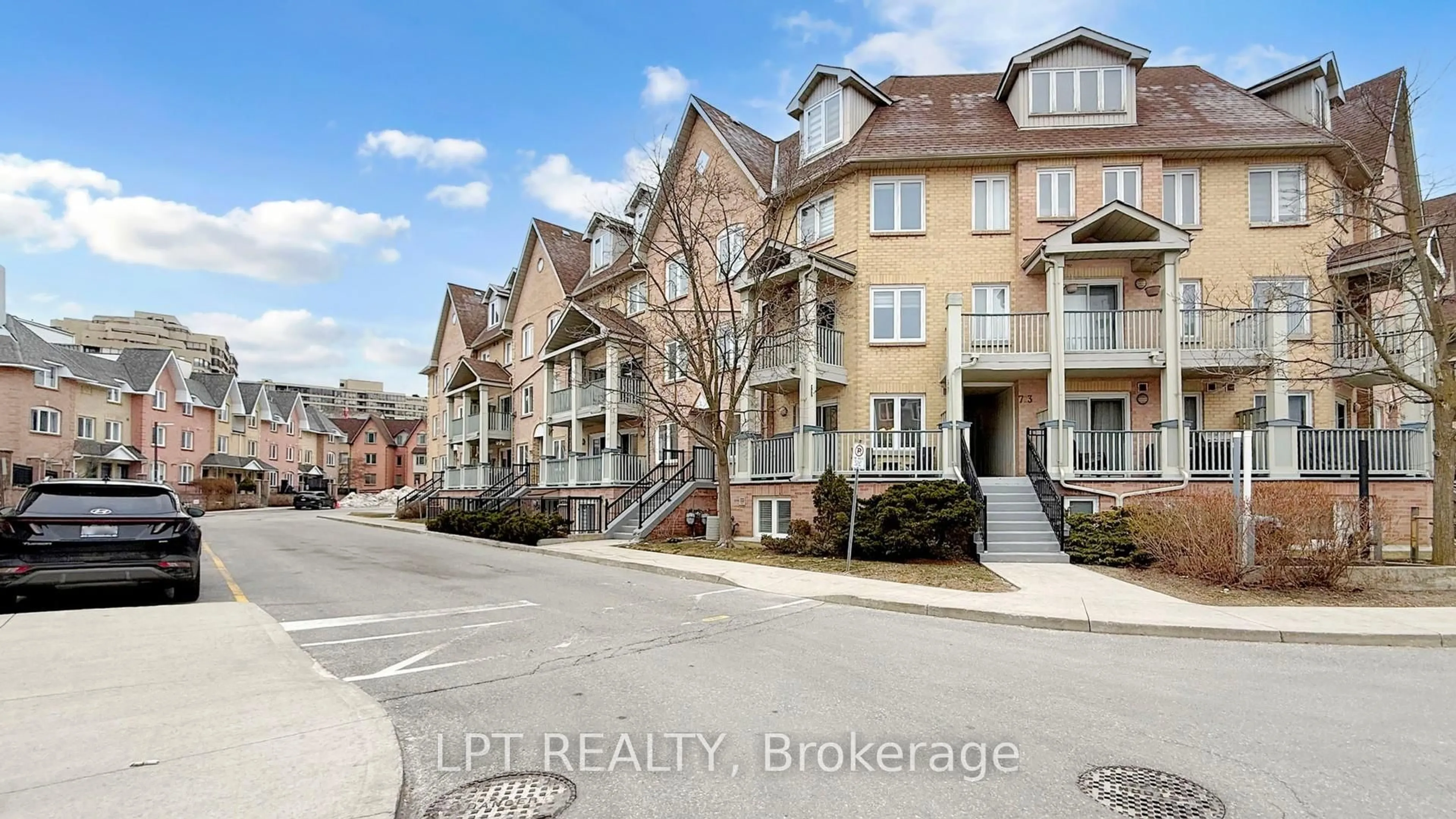 Unknown for 75 Weldrick Rd #712, Richmond Hill Ontario L4C 0H9