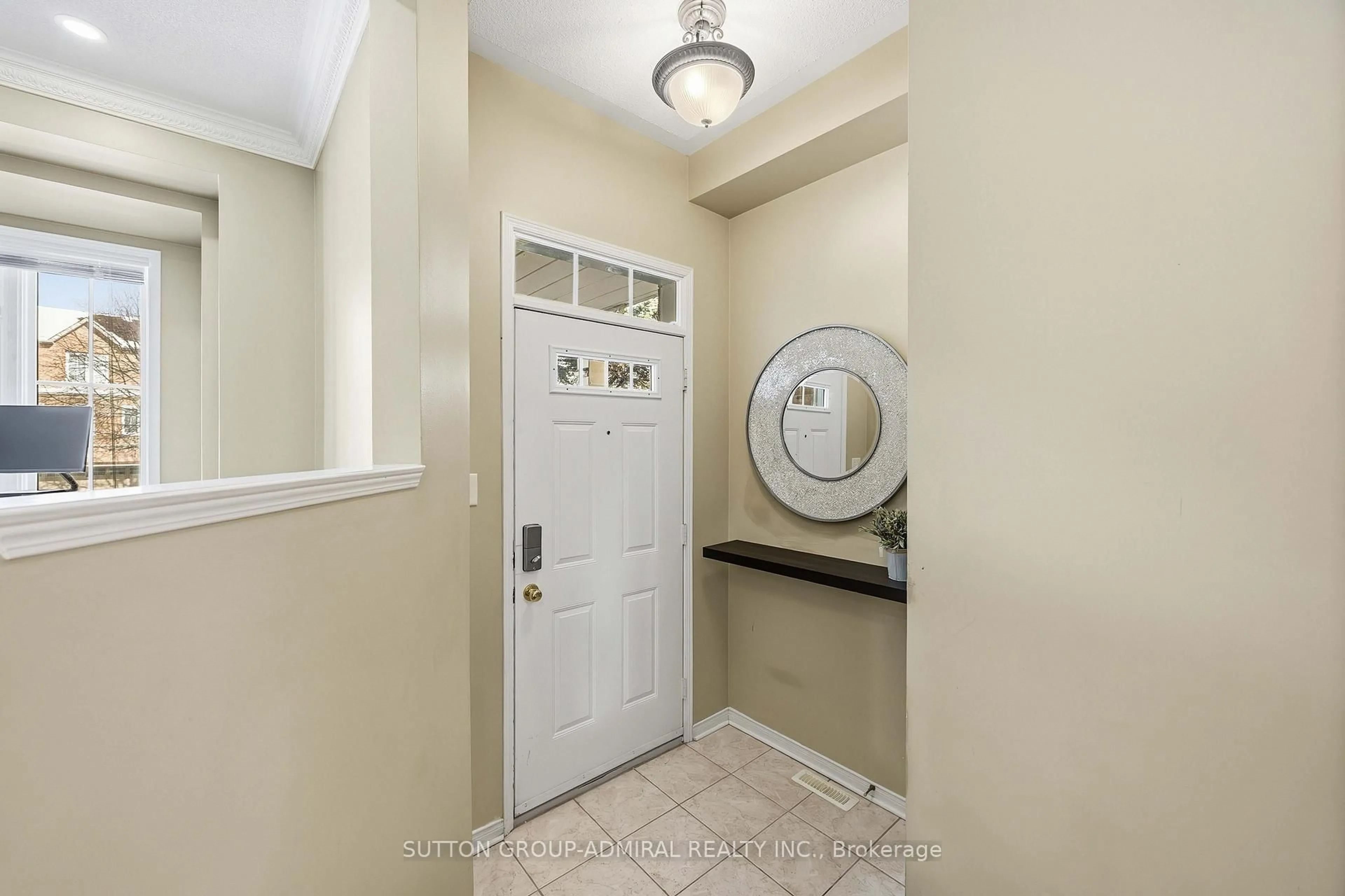 Indoor entryway for 75 James Scott Rd, Markham Ontario L3P 7W6