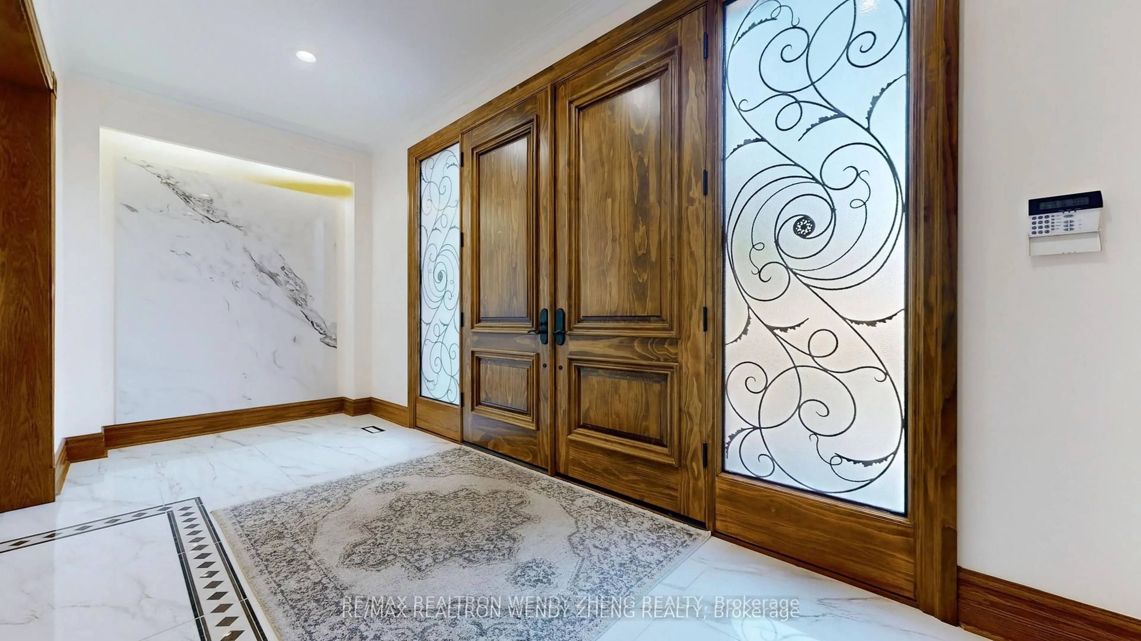 Indoor entryway for 30 Marcus Crt, Vaughan Ontario L6A 1G2