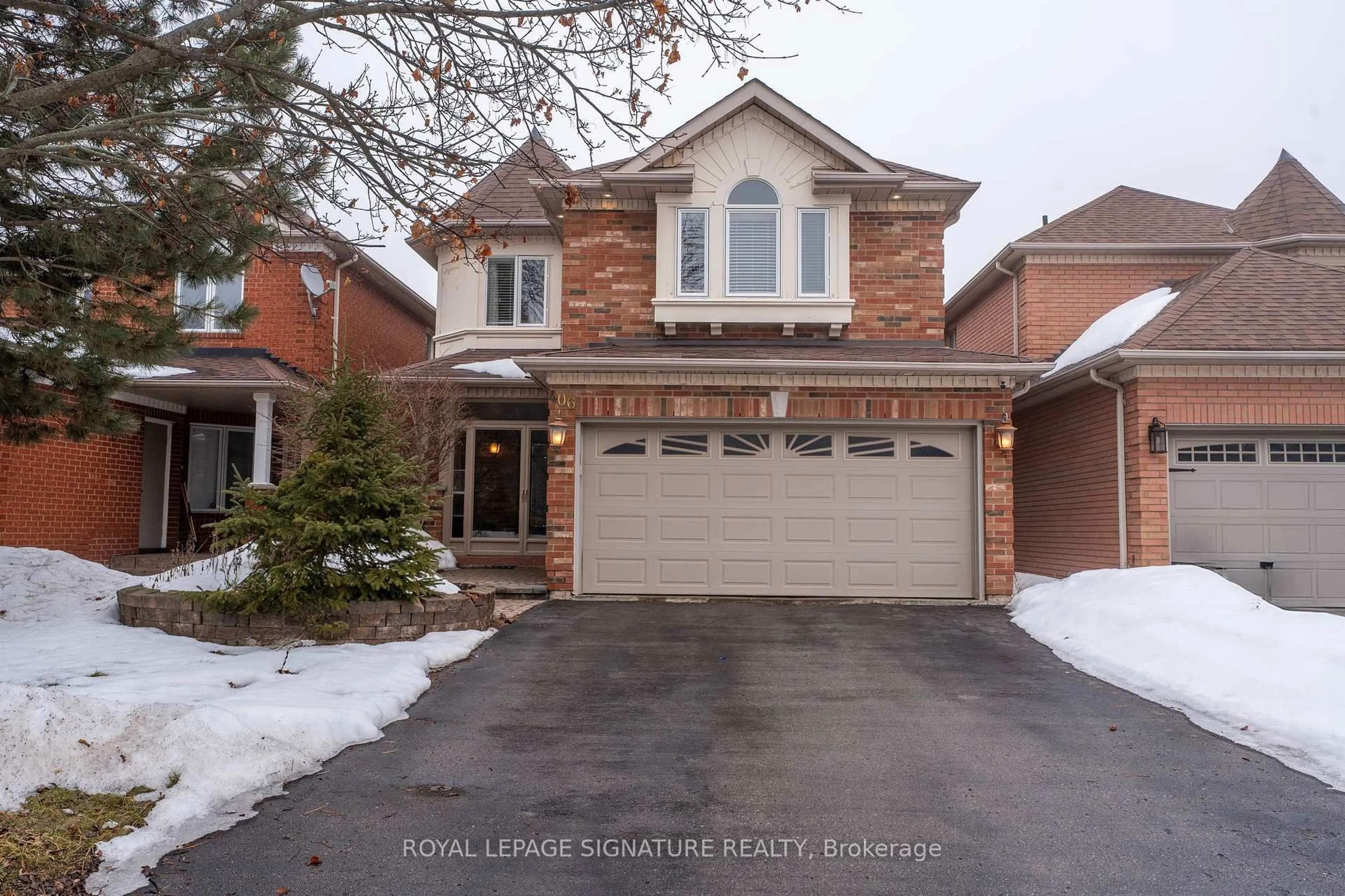 Home with brick exterior material, street for 406 Hewitt Circ, Newmarket Ontario L3X 2L8