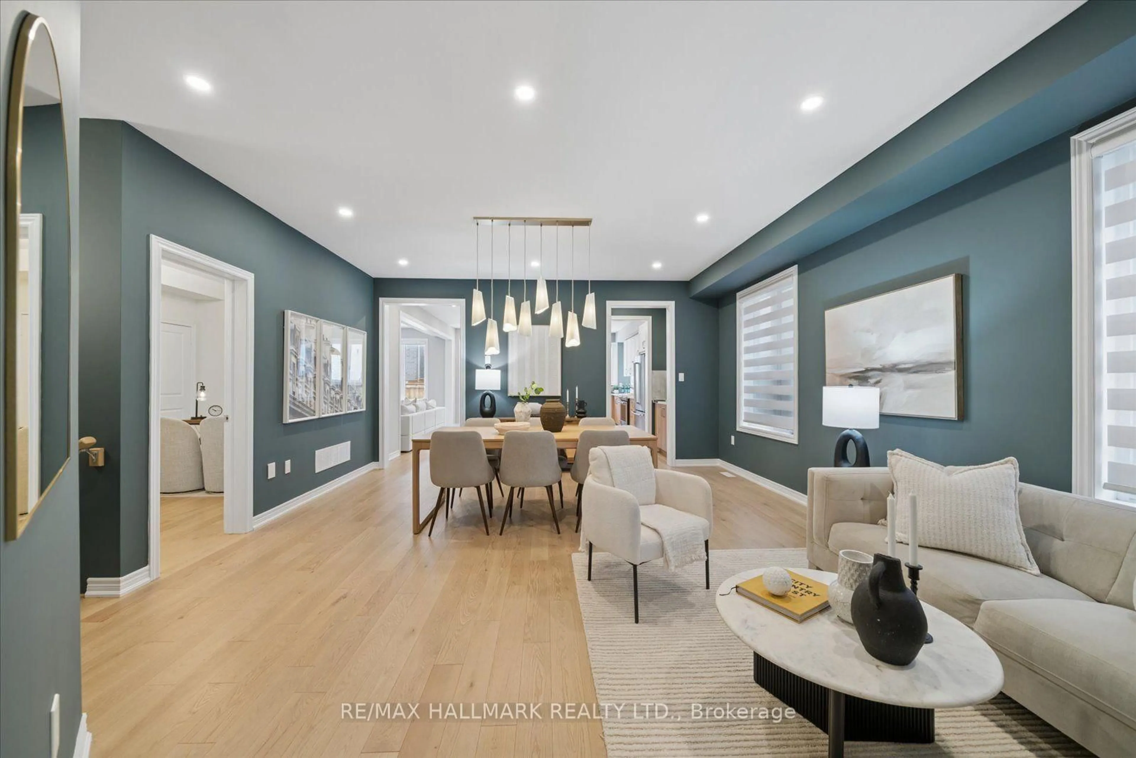 Dining room, unknown for 28 Sambro Lane, Whitchurch-Stouffville Ontario L4A 0S1