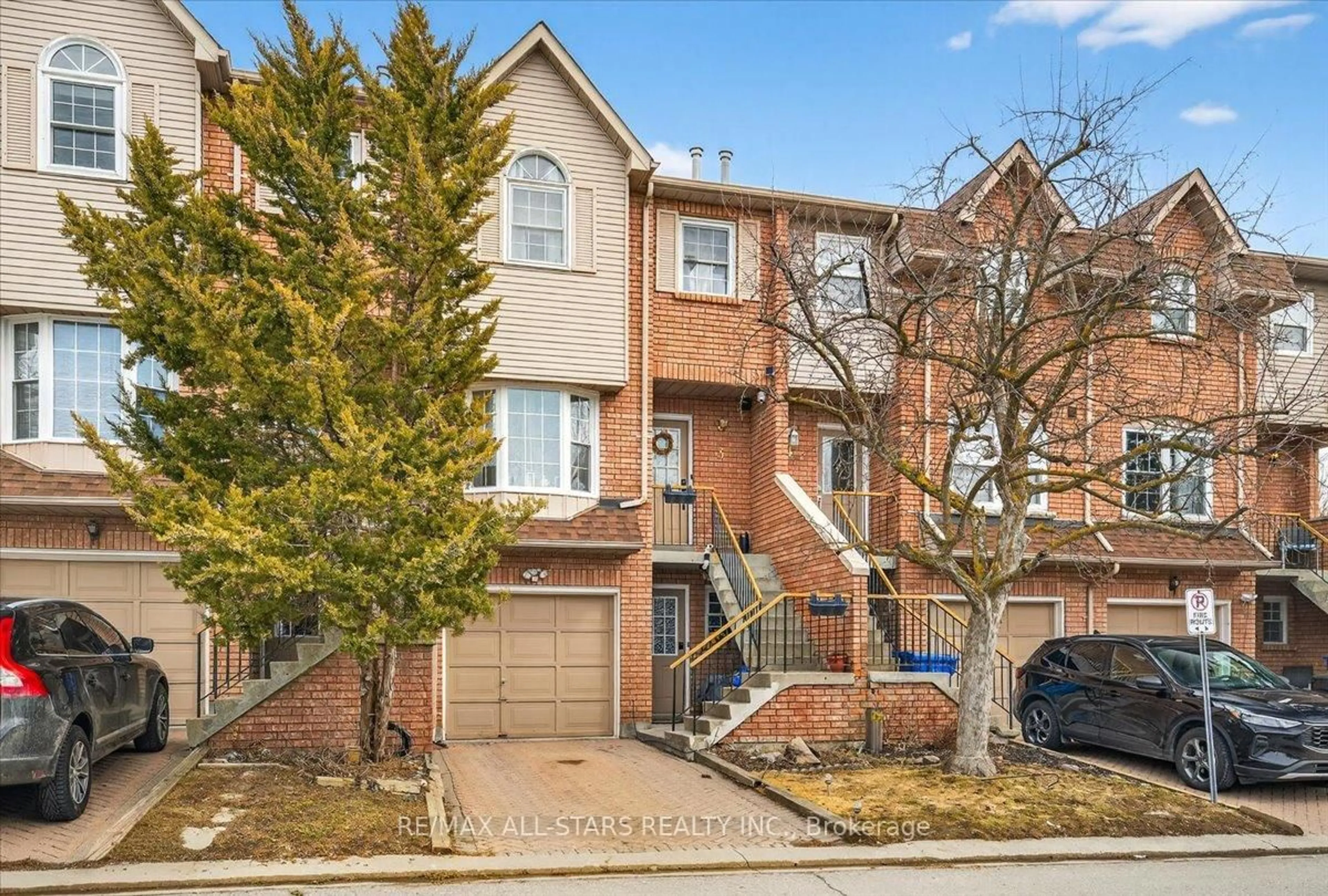 Home with brick exterior material, street for 119 Spring Rd #3, Georgina Ontario L4P 2K4