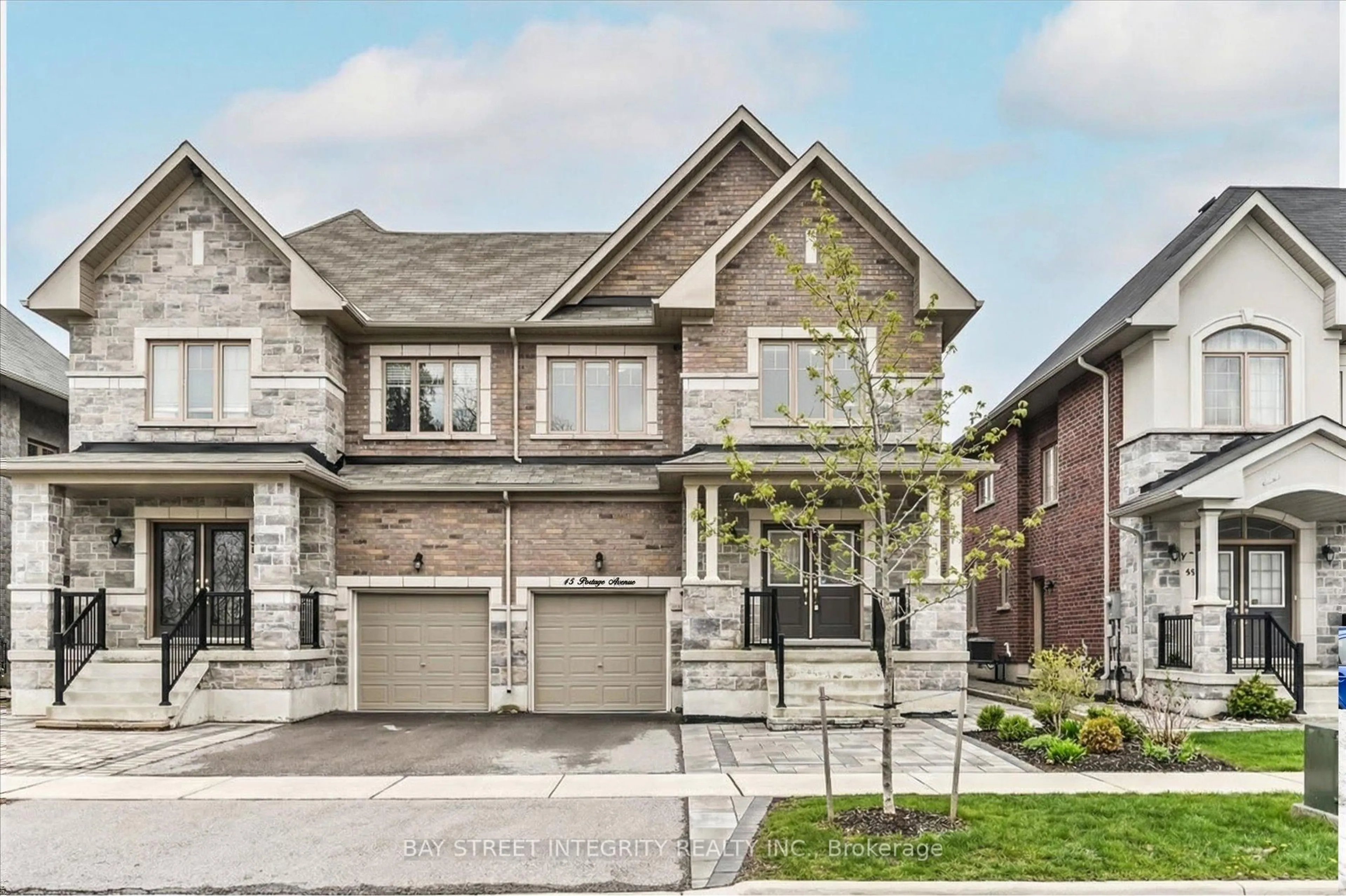 Home with brick exterior material, street for 45 Portage Ave, Richmond Hill Ontario L4E 2Z5