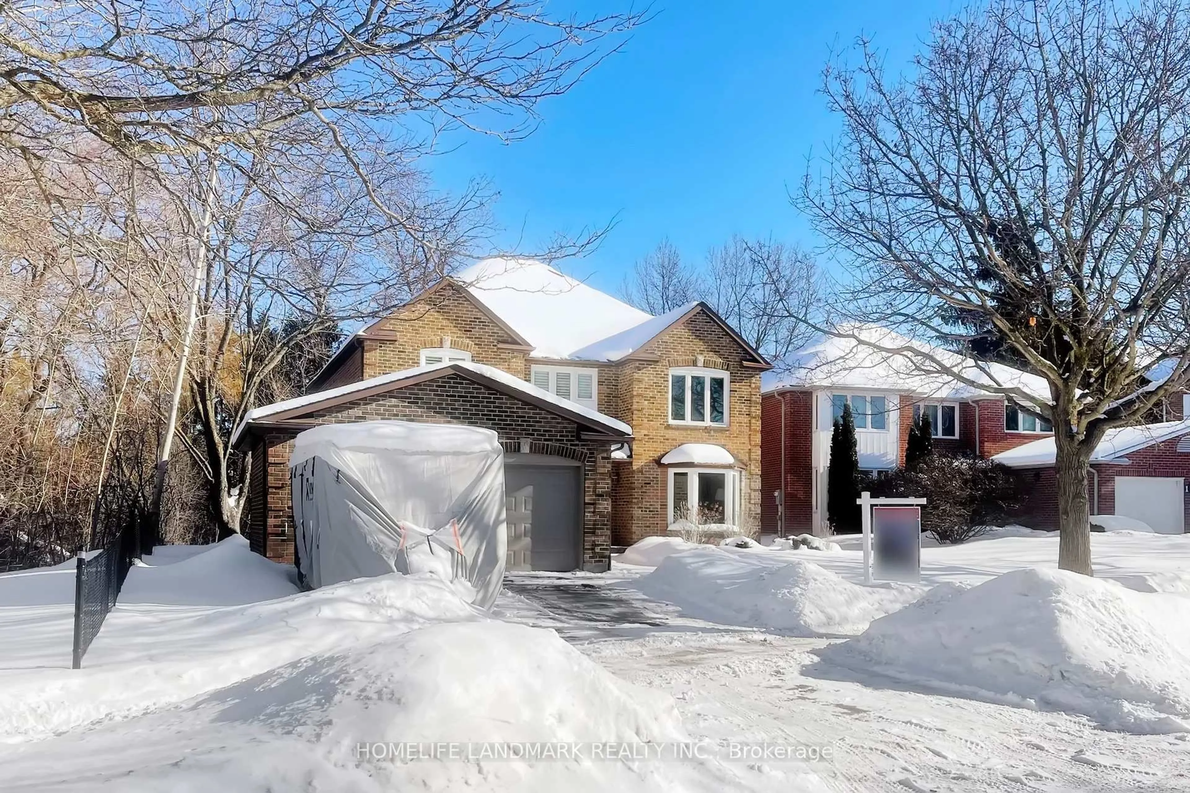 Home with brick exterior material, street for 16 Willis Dr, Aurora Ontario L4G 5N8