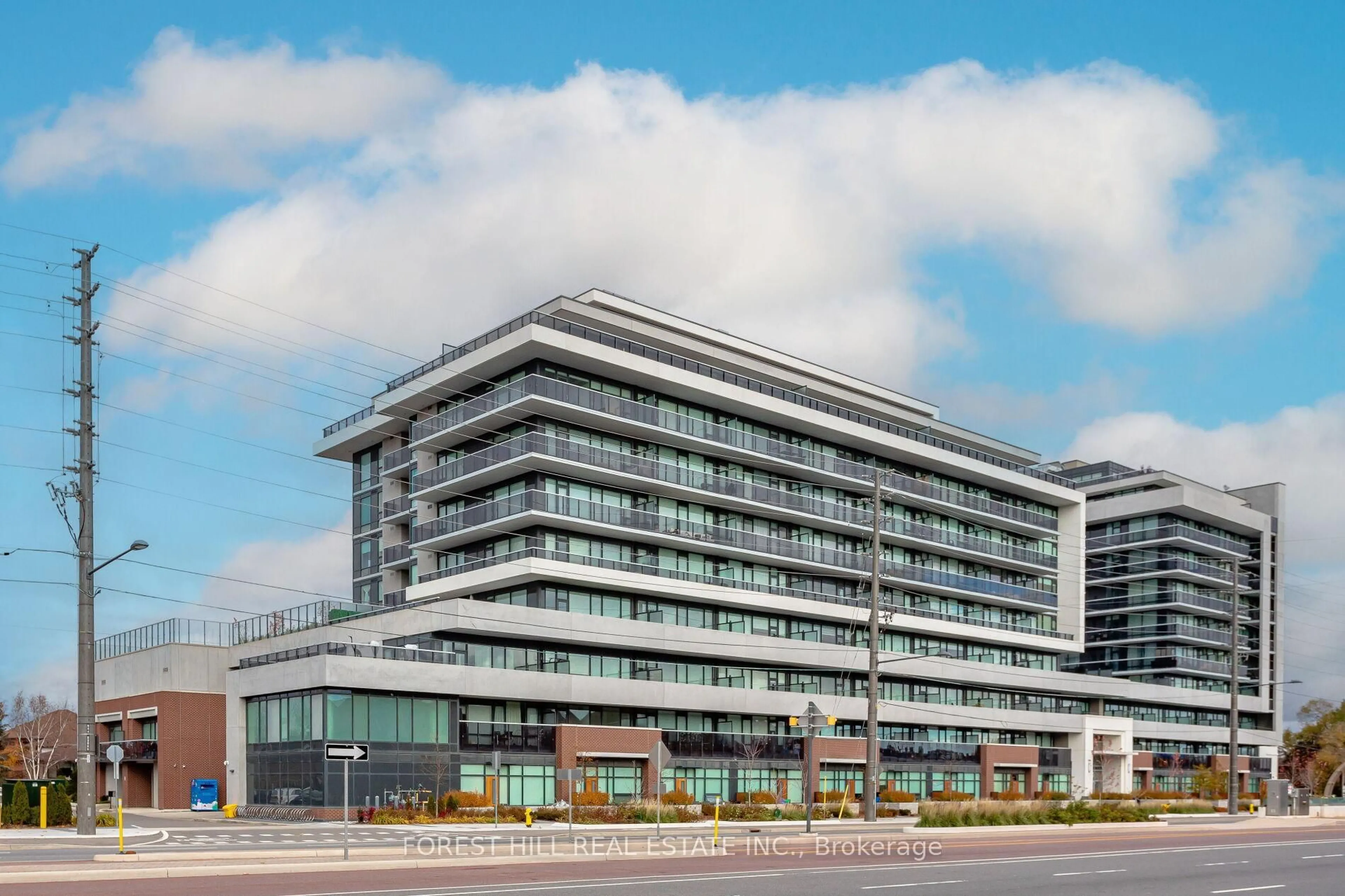 Indoor foyer for 4800 Highway 7 Rd #701, Vaughan Ontario L4L 1H8