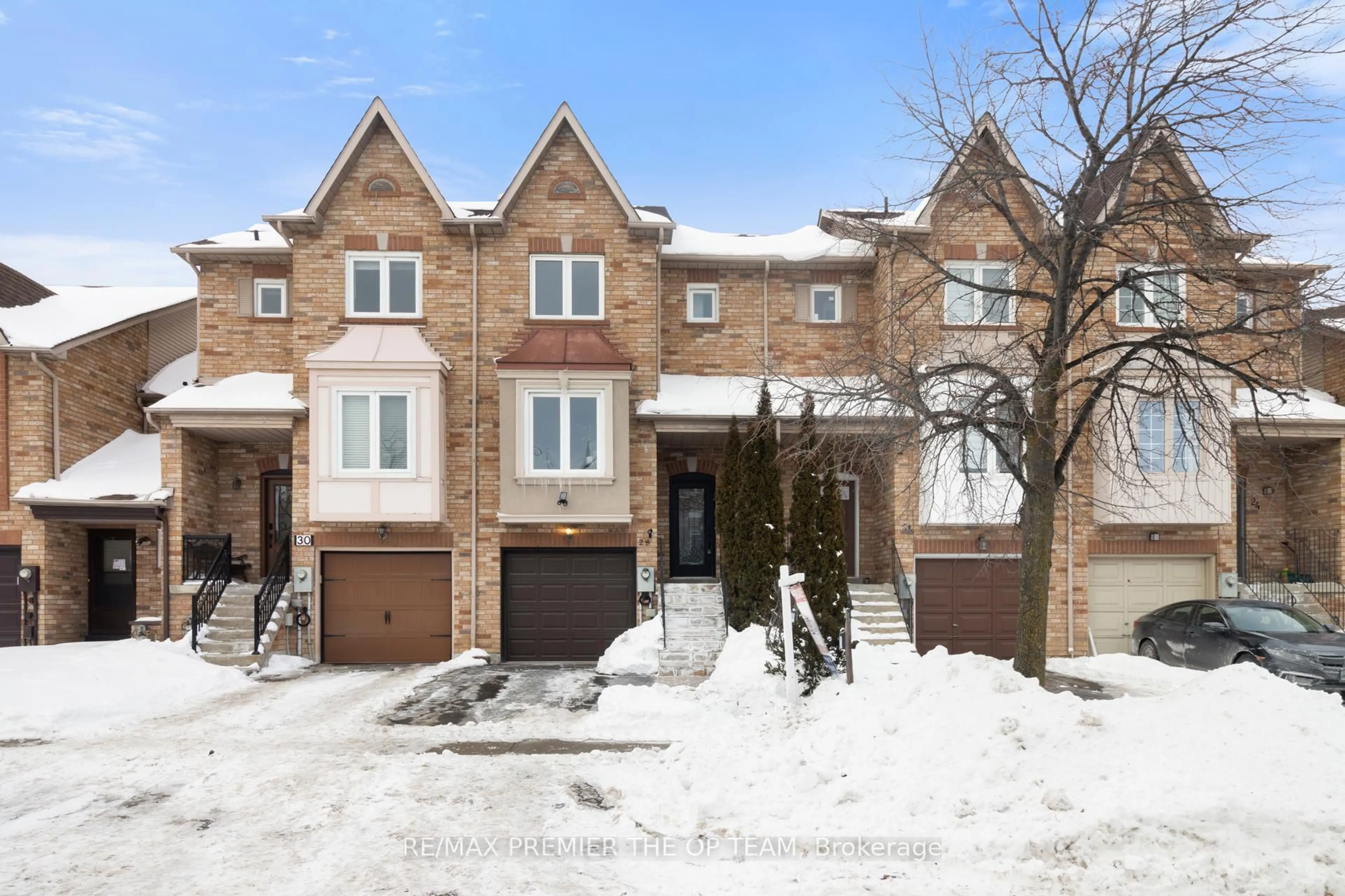 Home with brick exterior material, street for 28 Kelso Cres, Vaughan Ontario L6A 2C7