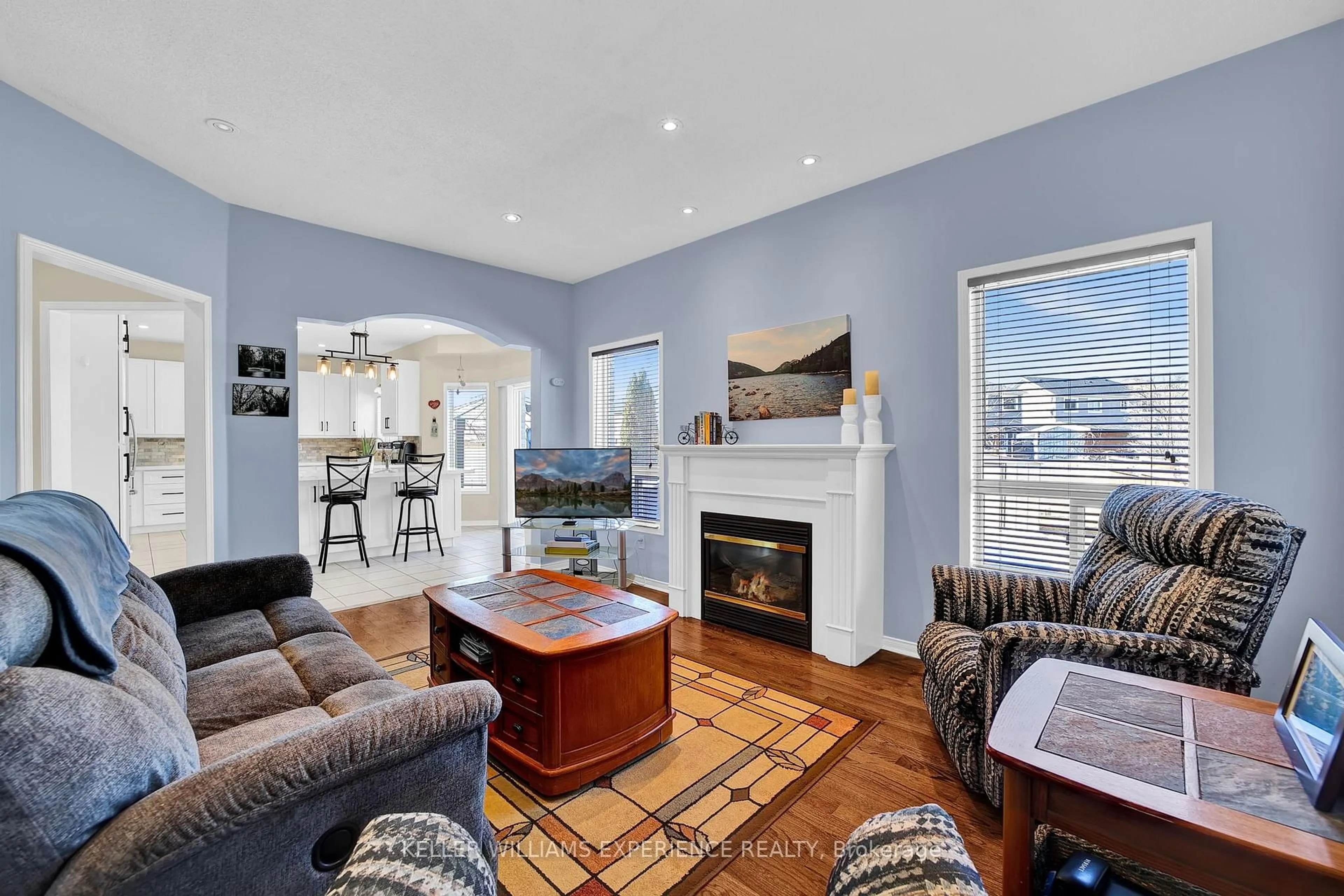 Living room with furniture, unknown for 4 GOLD PARK Gate, Essa Ontario L3W 0C2