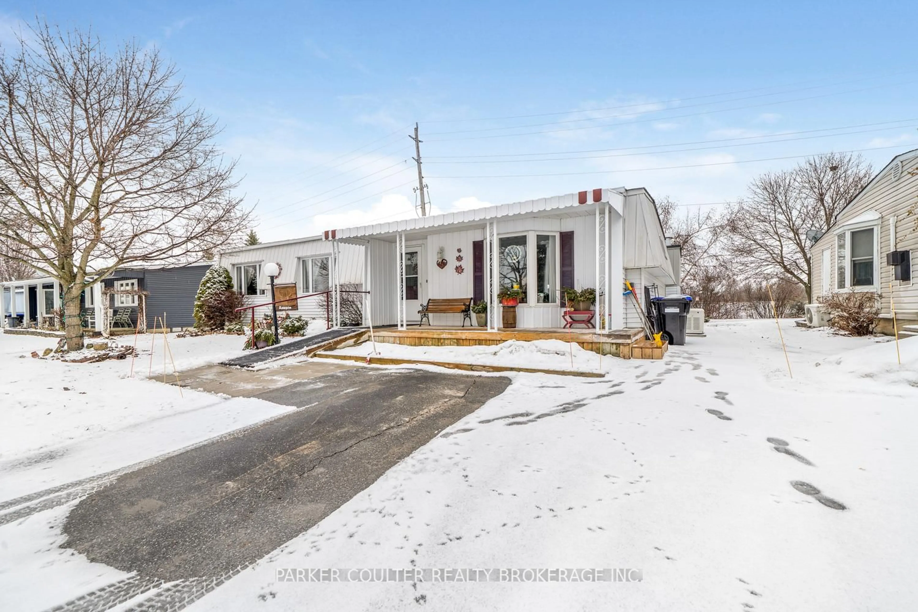 Unknown for 5 Hearts Content, Innisfil Ontario L9S 1S2