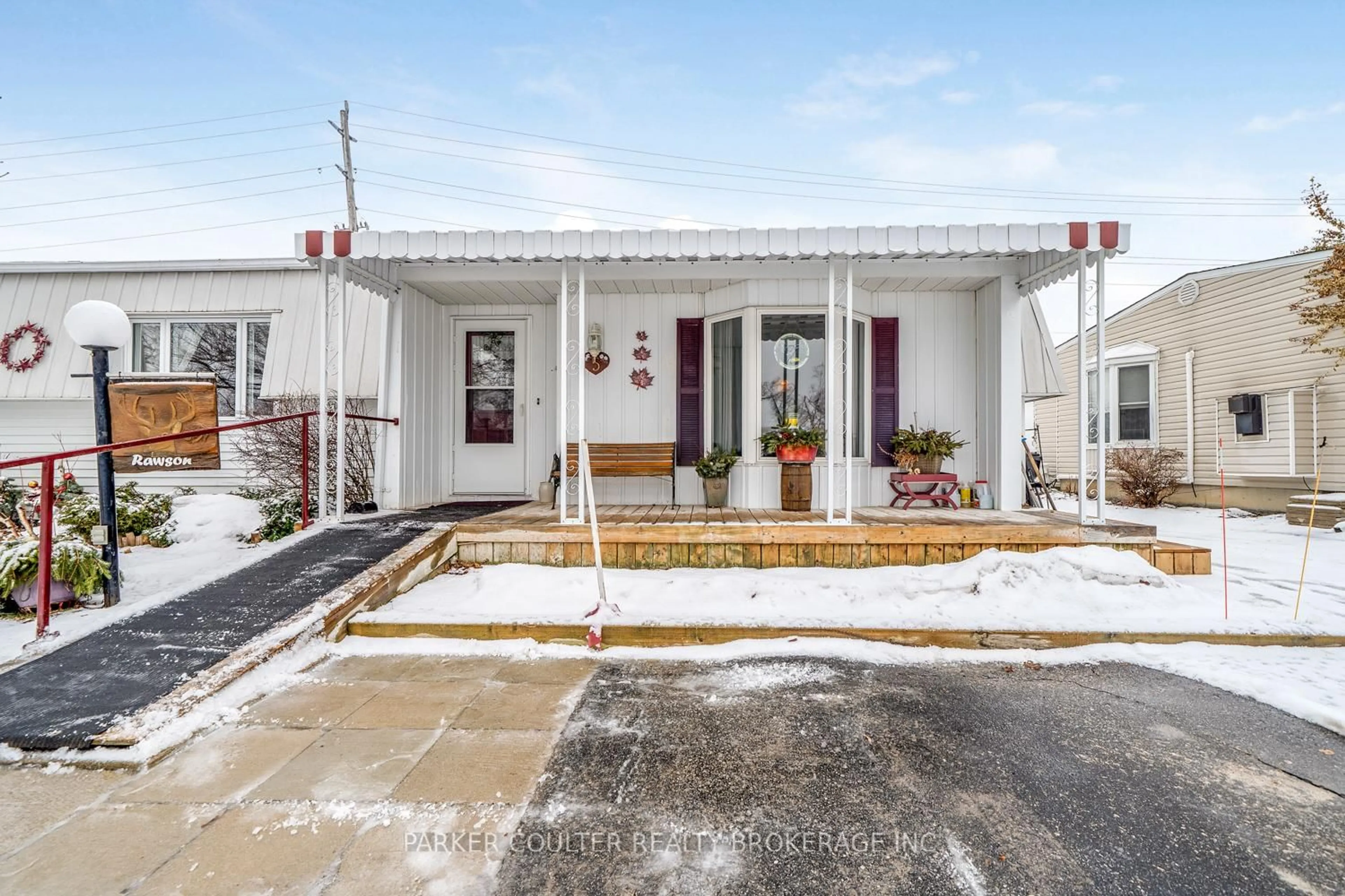 Unknown for 5 Hearts Content, Innisfil Ontario L9S 1S2