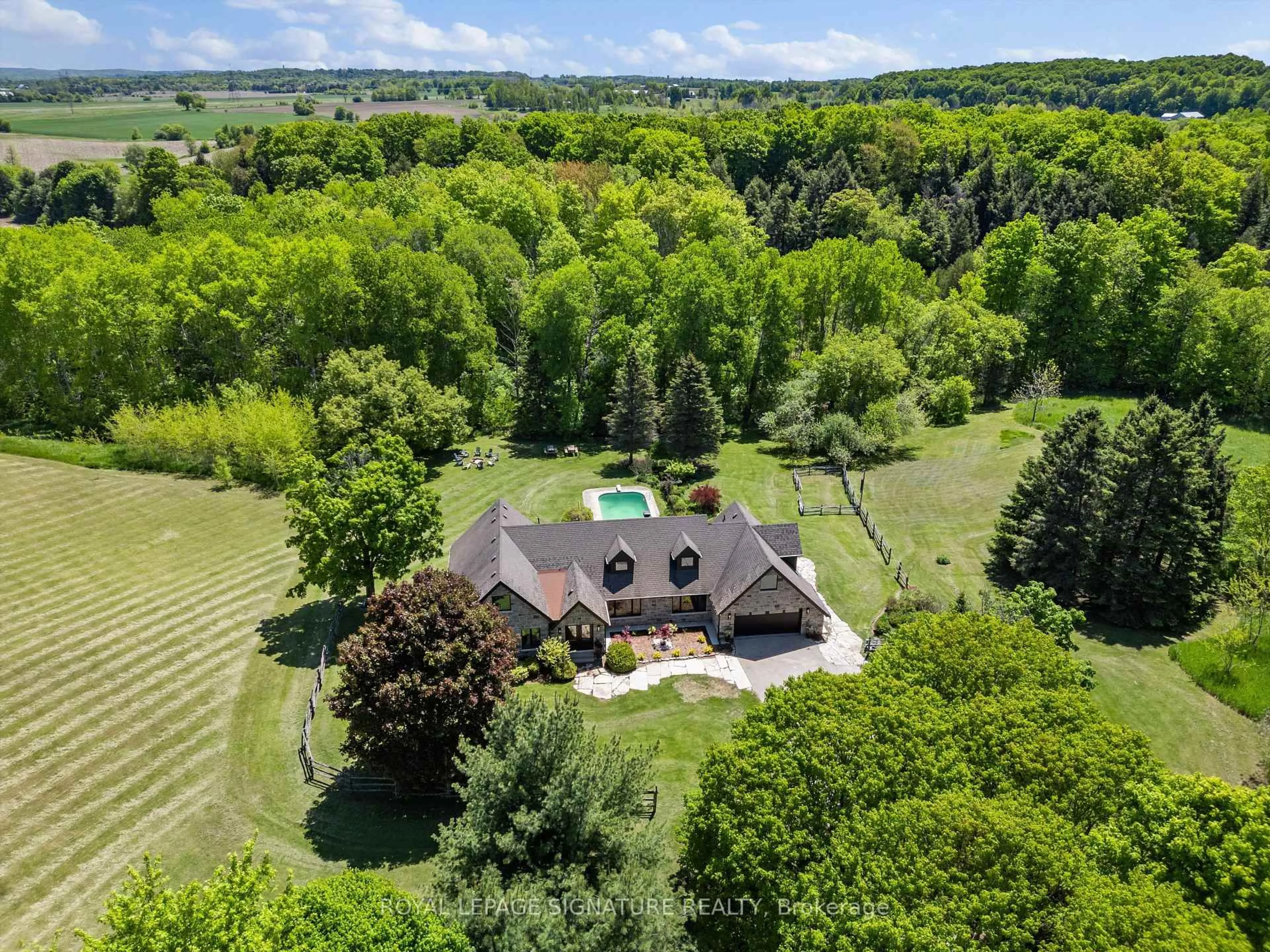 A pic from outside/outdoor area/front of a property/back of a property/a pic from drone, unknown for 16455 11th Concession, King Ontario L0G 1T0