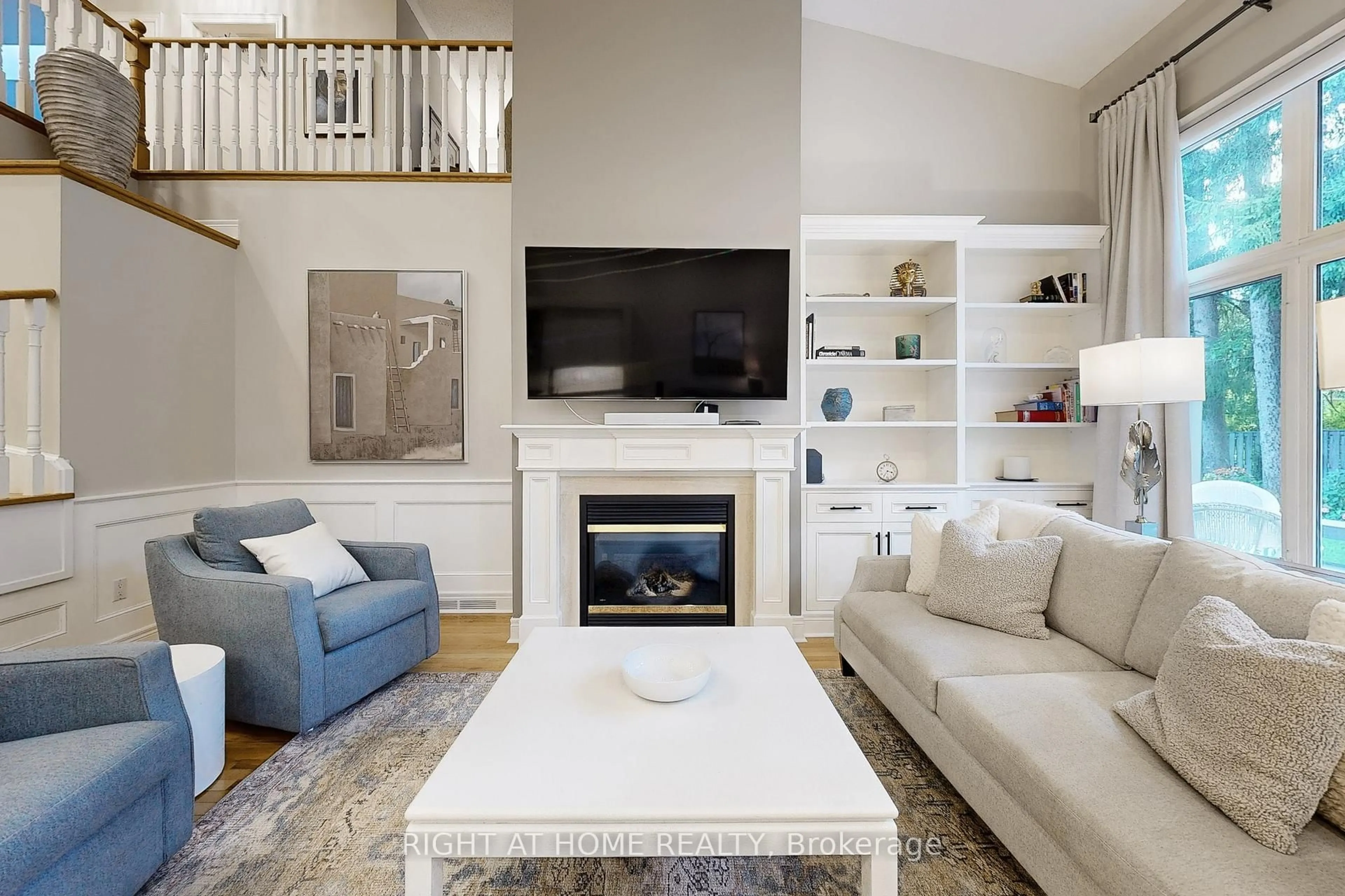 Living room with furniture, unknown for 9 Arlington Way, Markham Ontario L3T 7W9