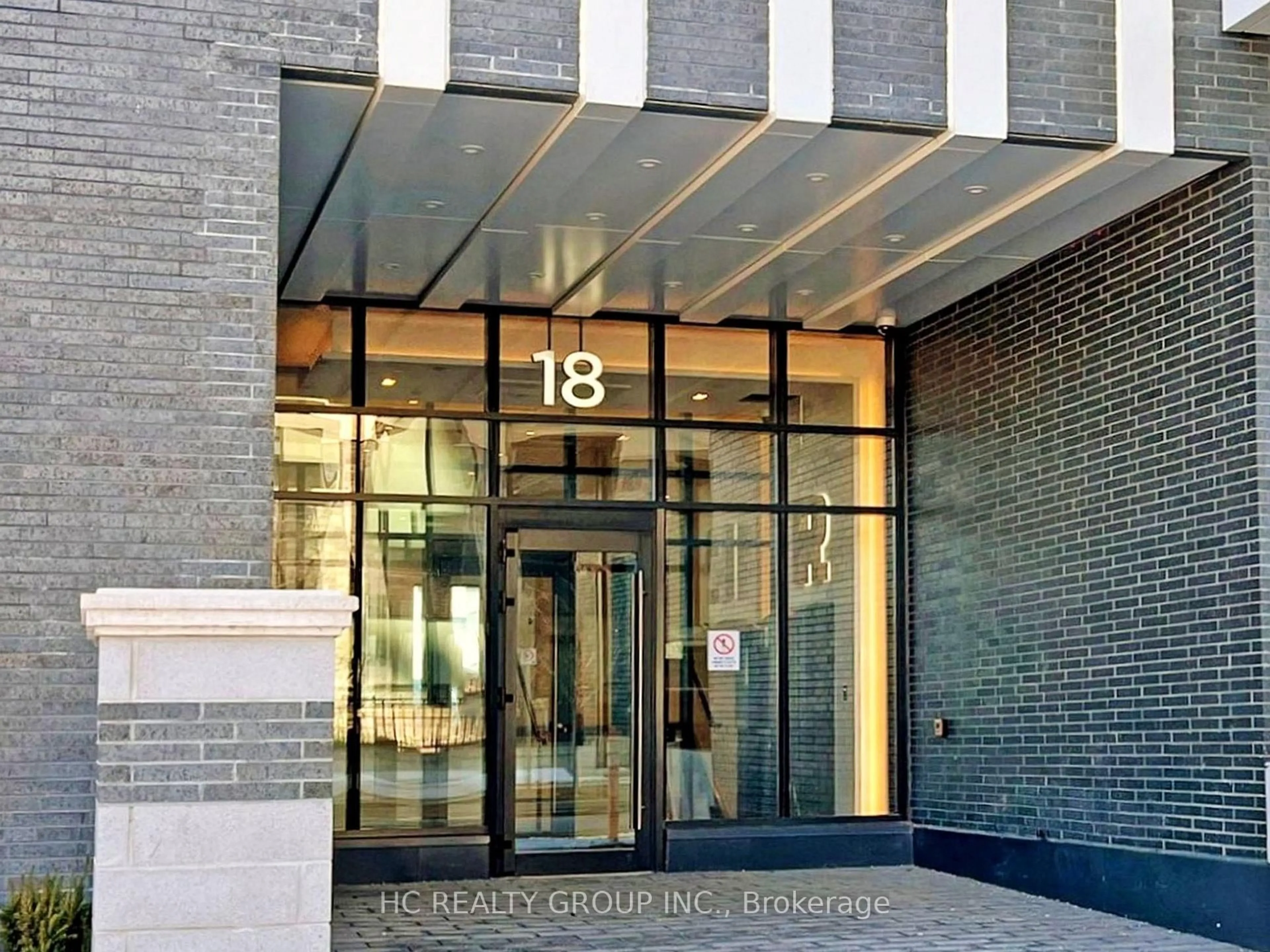 Indoor foyer for 18 Water Walk Dr #2808, Markham Ontario L3R 6L5