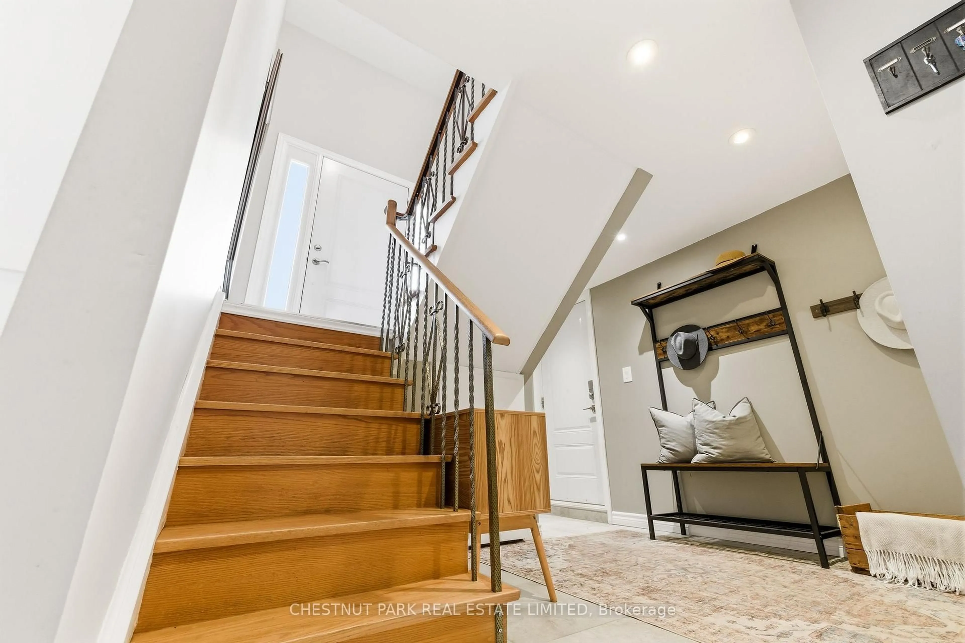 Unknown for 11 Joseph St, Uxbridge Ontario L9P 1H8