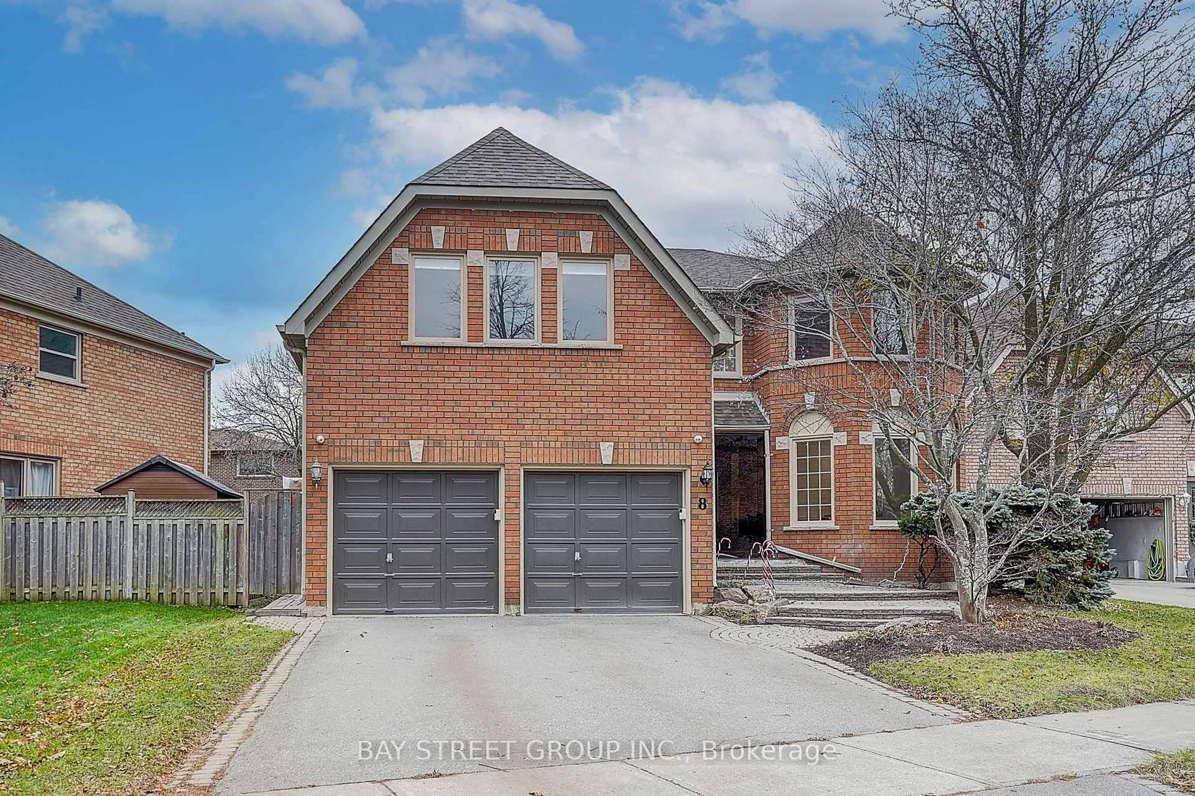 Home with brick exterior material, street for 8 Mooreland Crt, Markham Ontario L3P 7P8