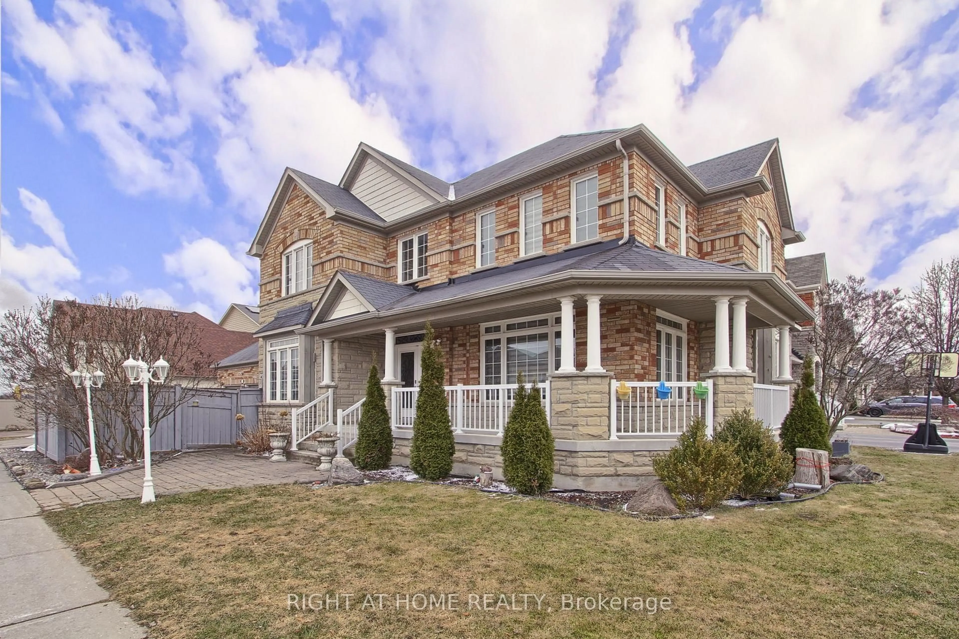 Home with brick exterior material, street for 109 Vipond Way, Bradford West Gwillimbury Ontario L3Z 0G5