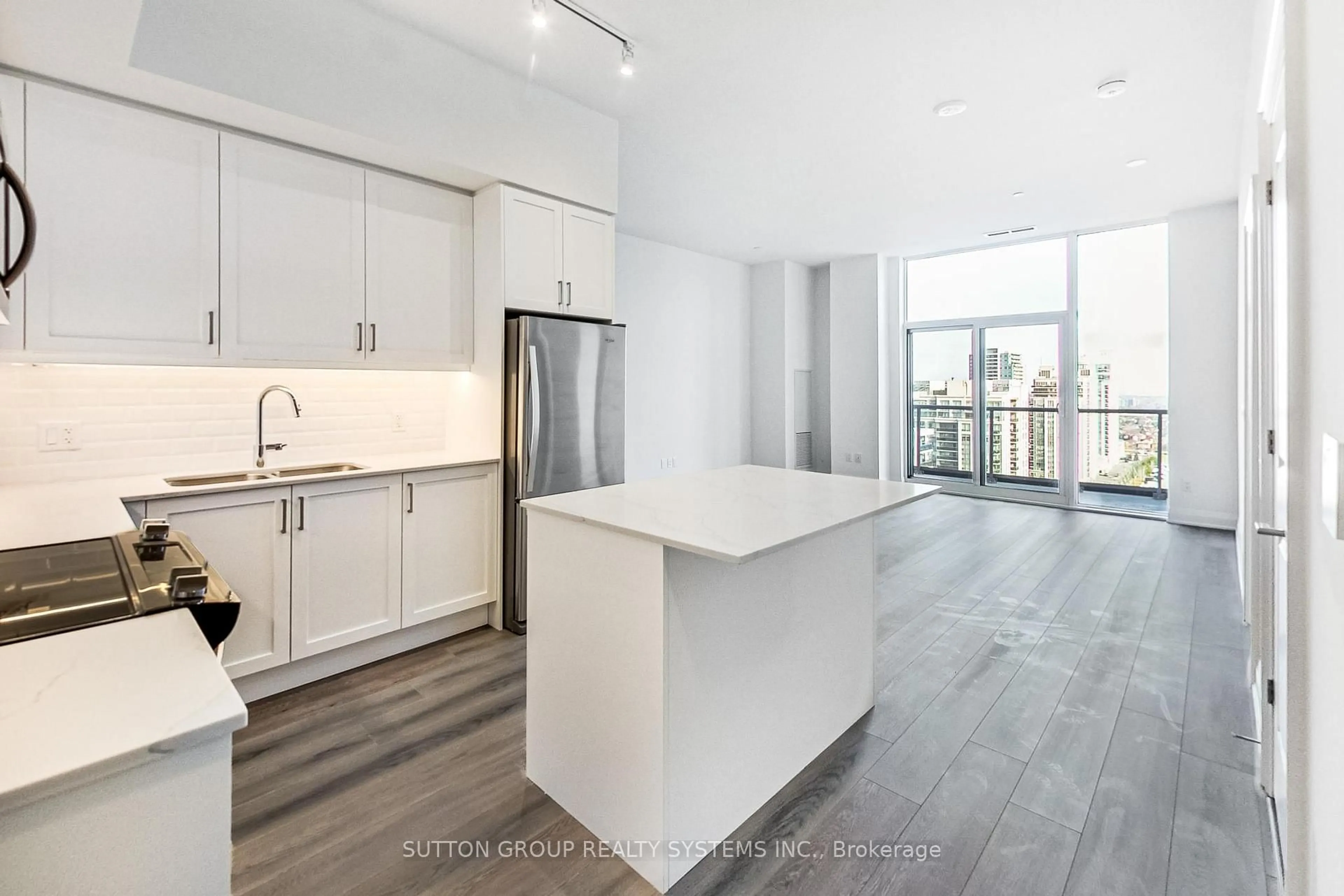 Open concept kitchen, unknown for 10 Gatineau Dr #1704, Vaughan Ontario L4J 0L3