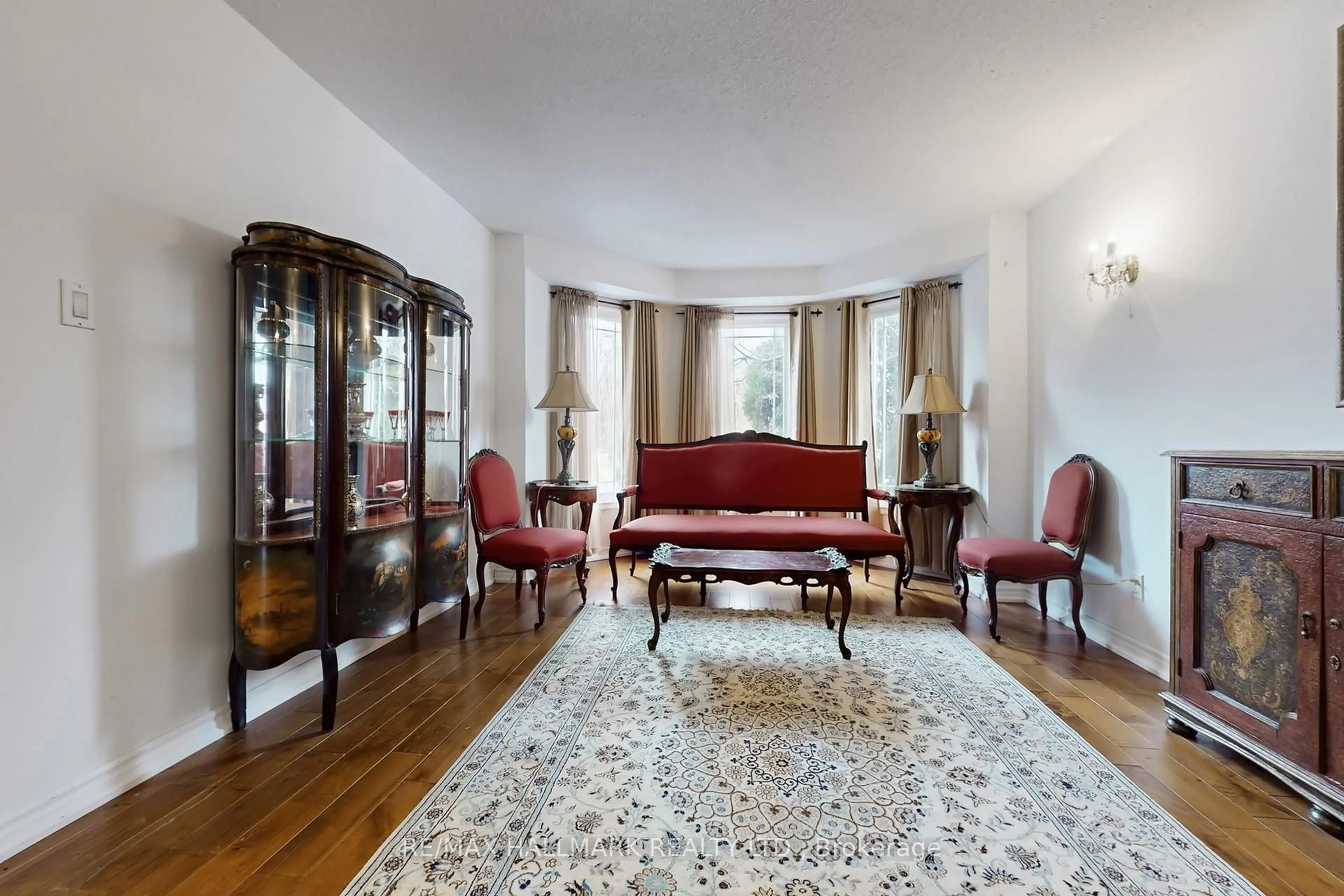 Living room with furniture, unknown for 97 Stave Cres, Richmond Hill Ontario L4C 9J2