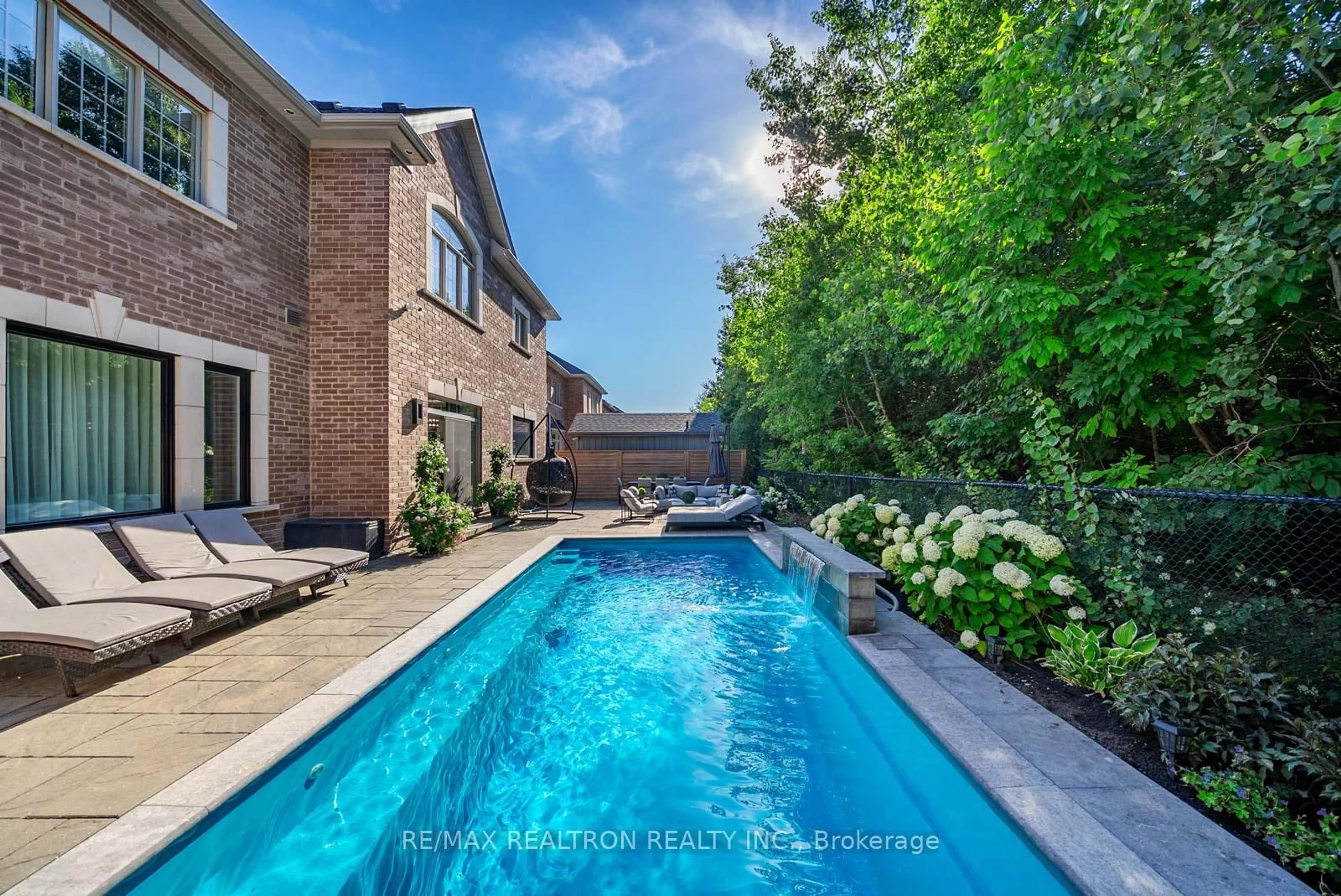 Pool for 61 Cedarpoint Crt, Vaughan Ontario L6A 4P7