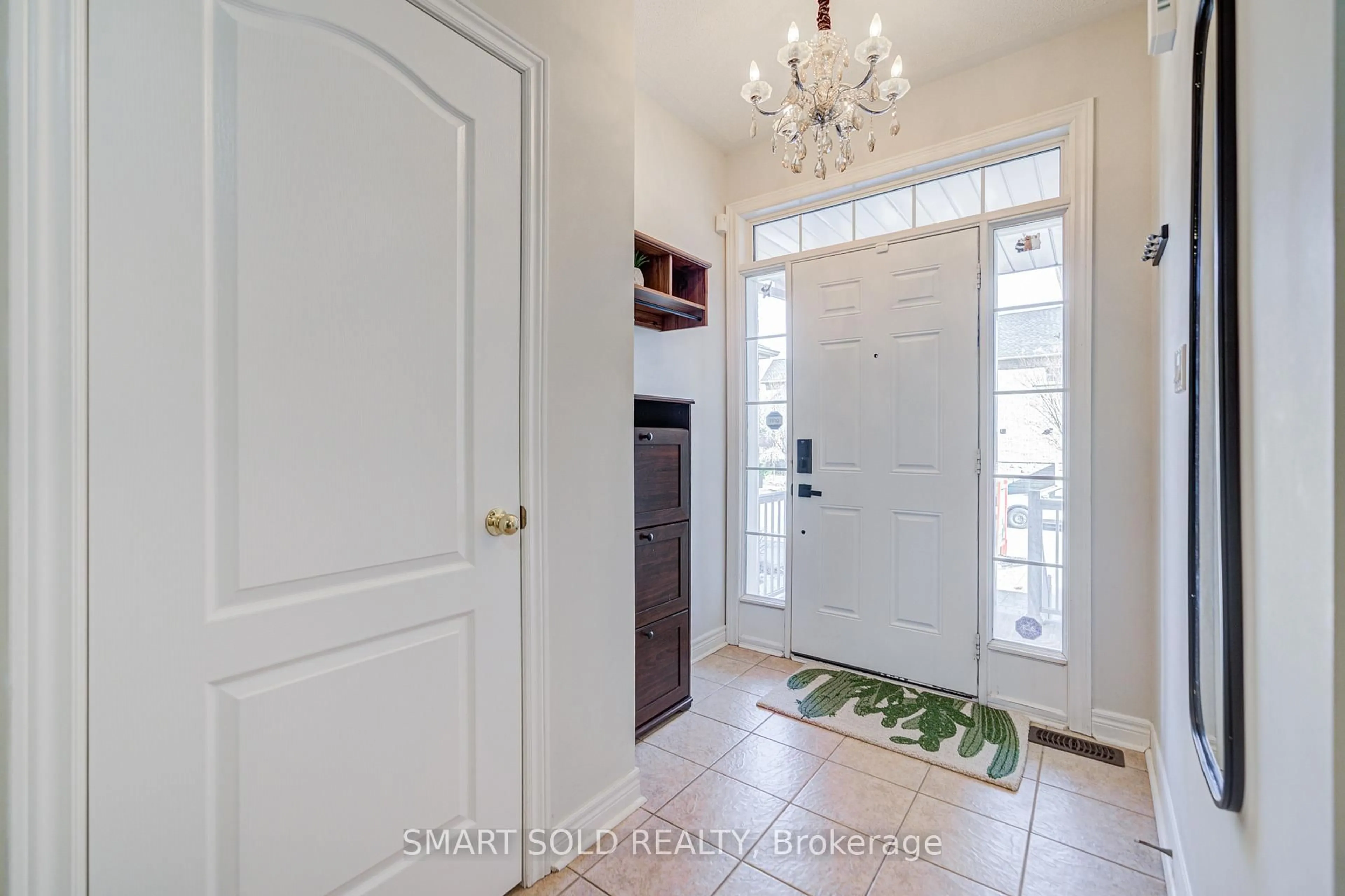 Indoor entryway for 11 Borjana Blvd, Vaughan Ontario L4J 0E7