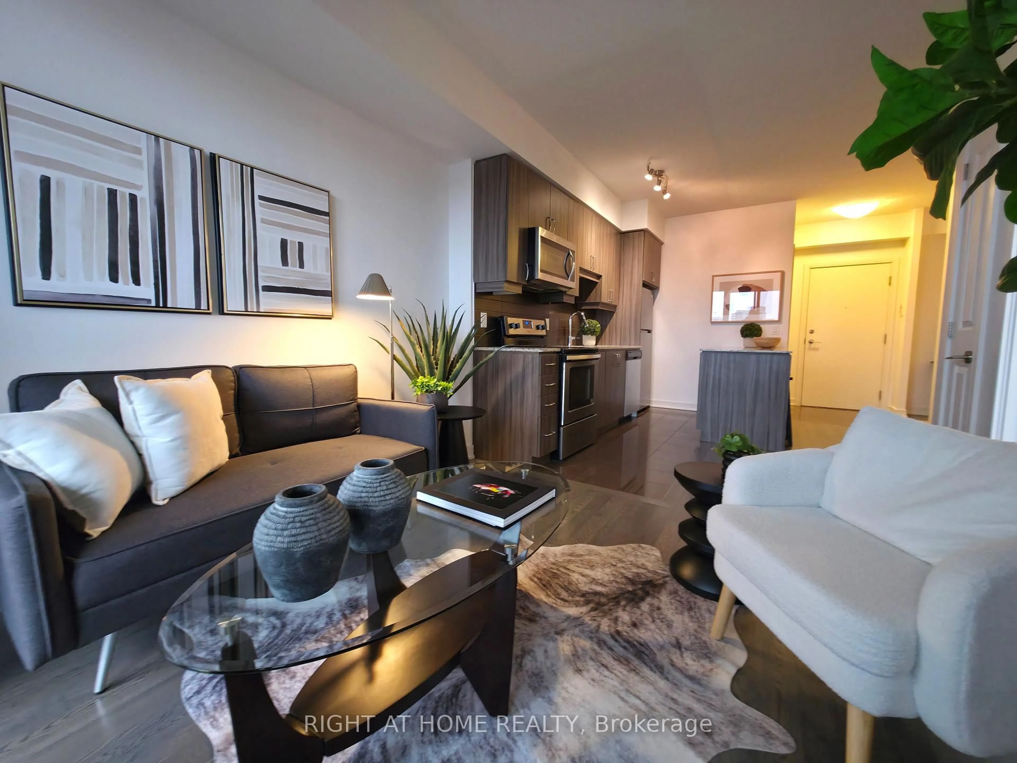 Living room with furniture, unknown for 9205 Yonge St #NE616, Richmond Hill Ontario L4C 1V5