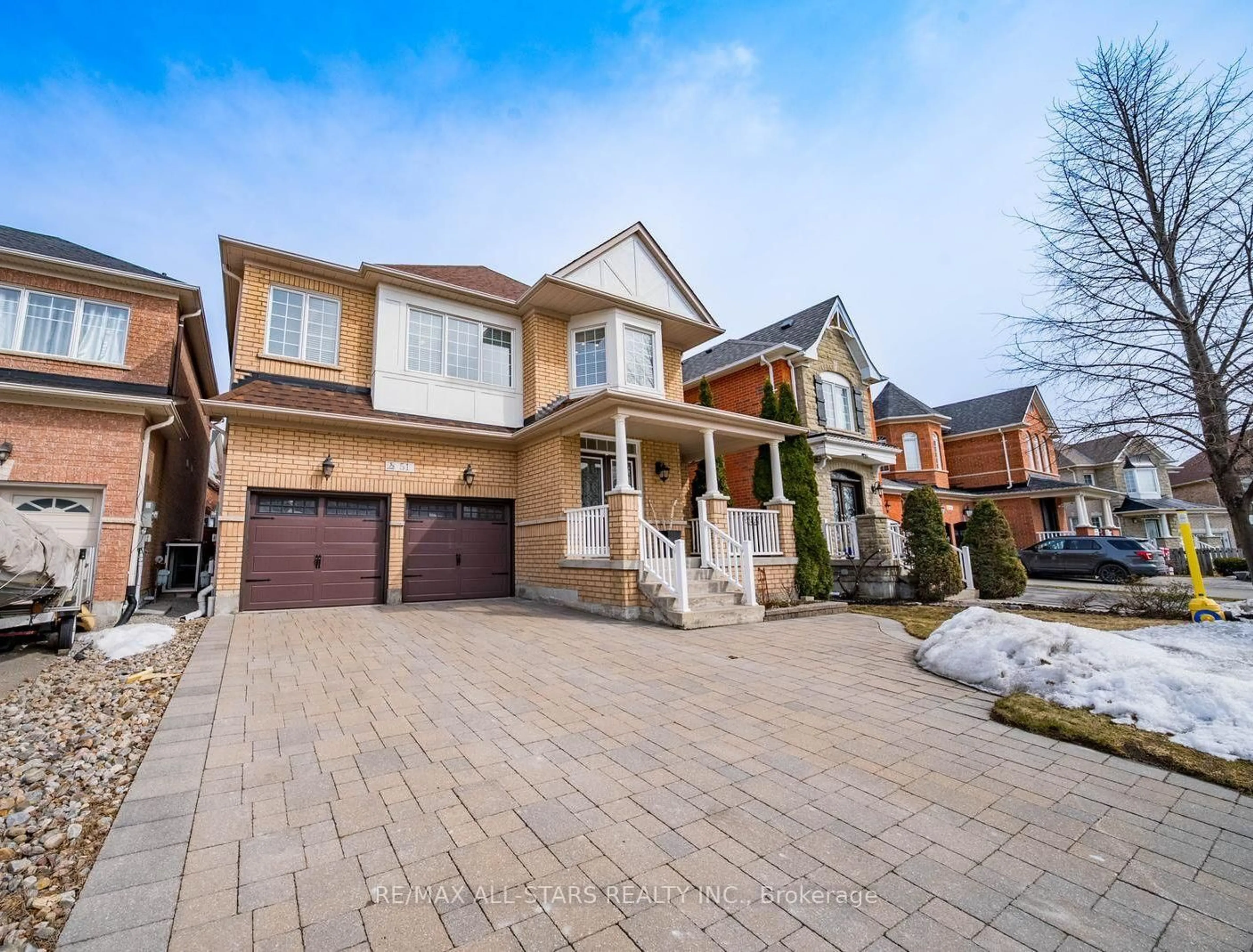 Home with brick exterior material, street for 51 Waite Cres, Whitchurch-Stouffville Ontario L4A 0B8