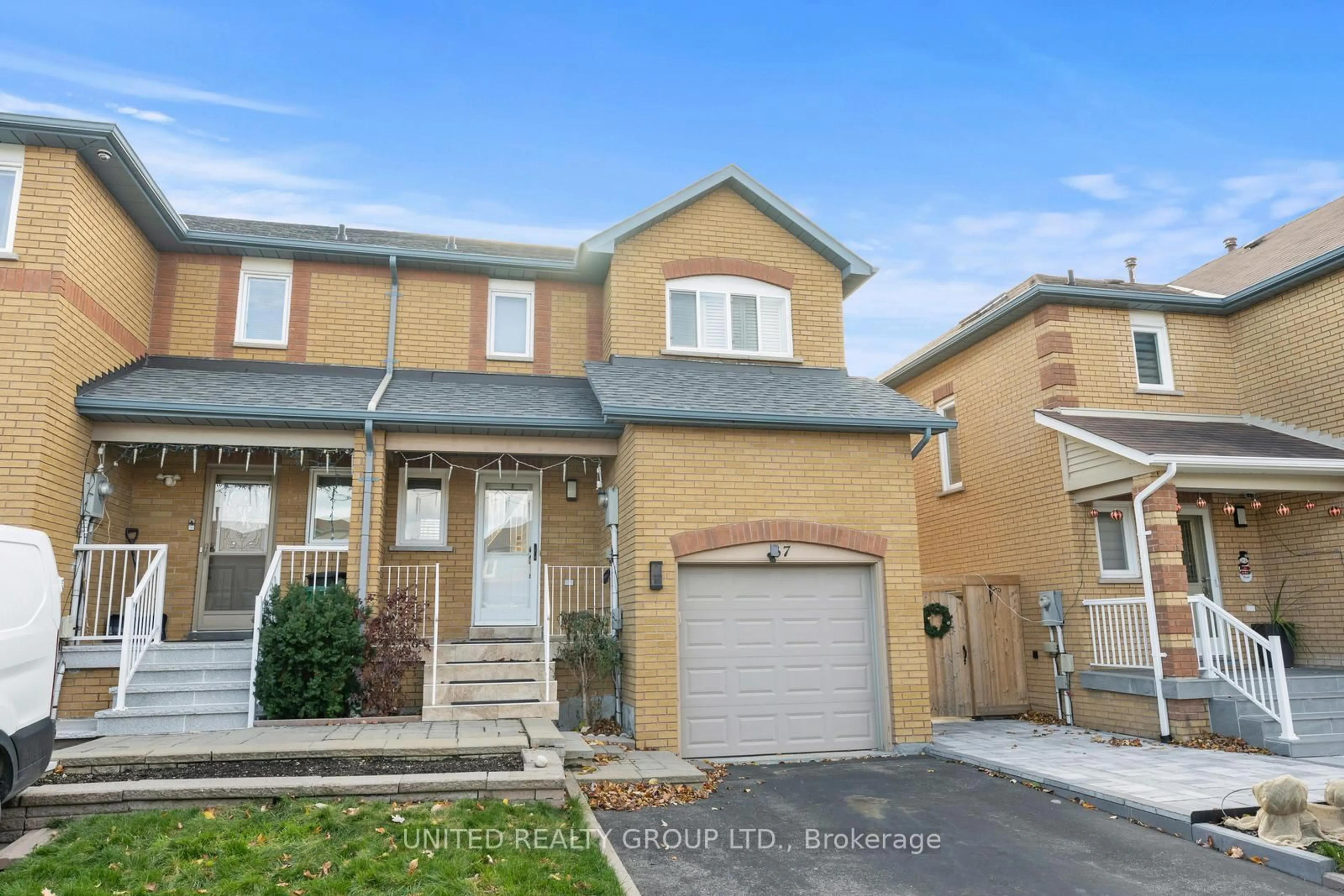 Unknown for 37 Dunoon Dr, Vaughan Ontario L6A 1Z2