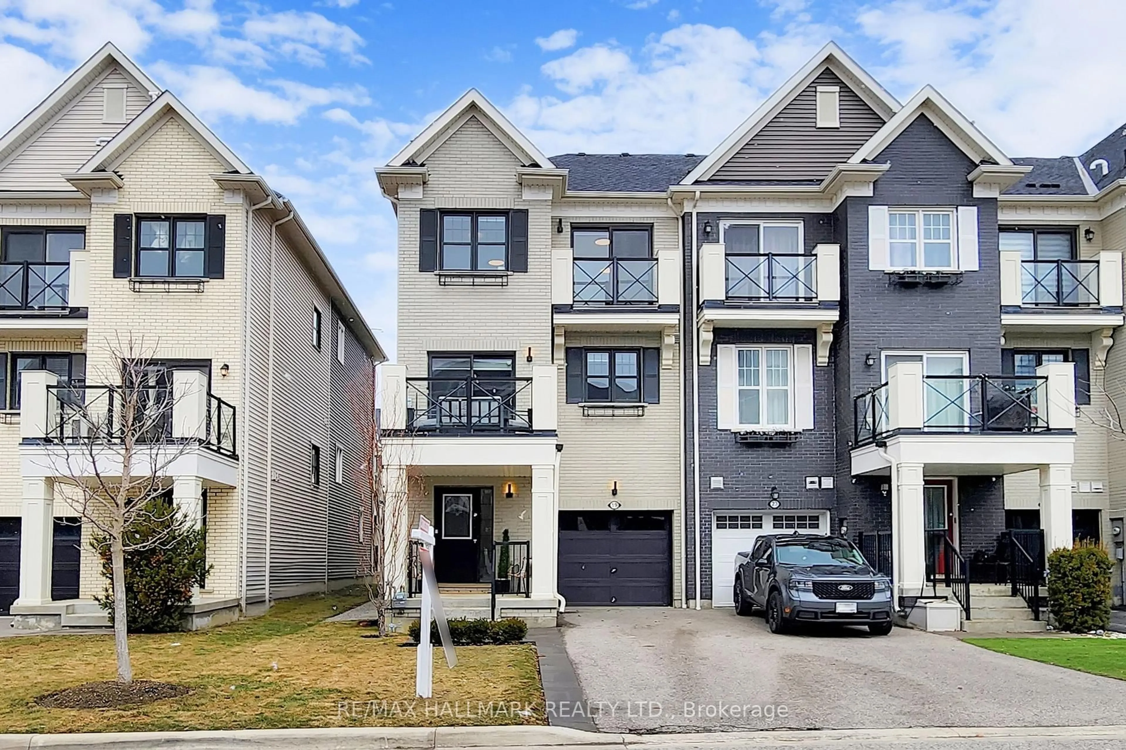 Unknown for 19 Wimshaw Lane, Whitchurch-Stouffville Ontario L4A 1Y5
