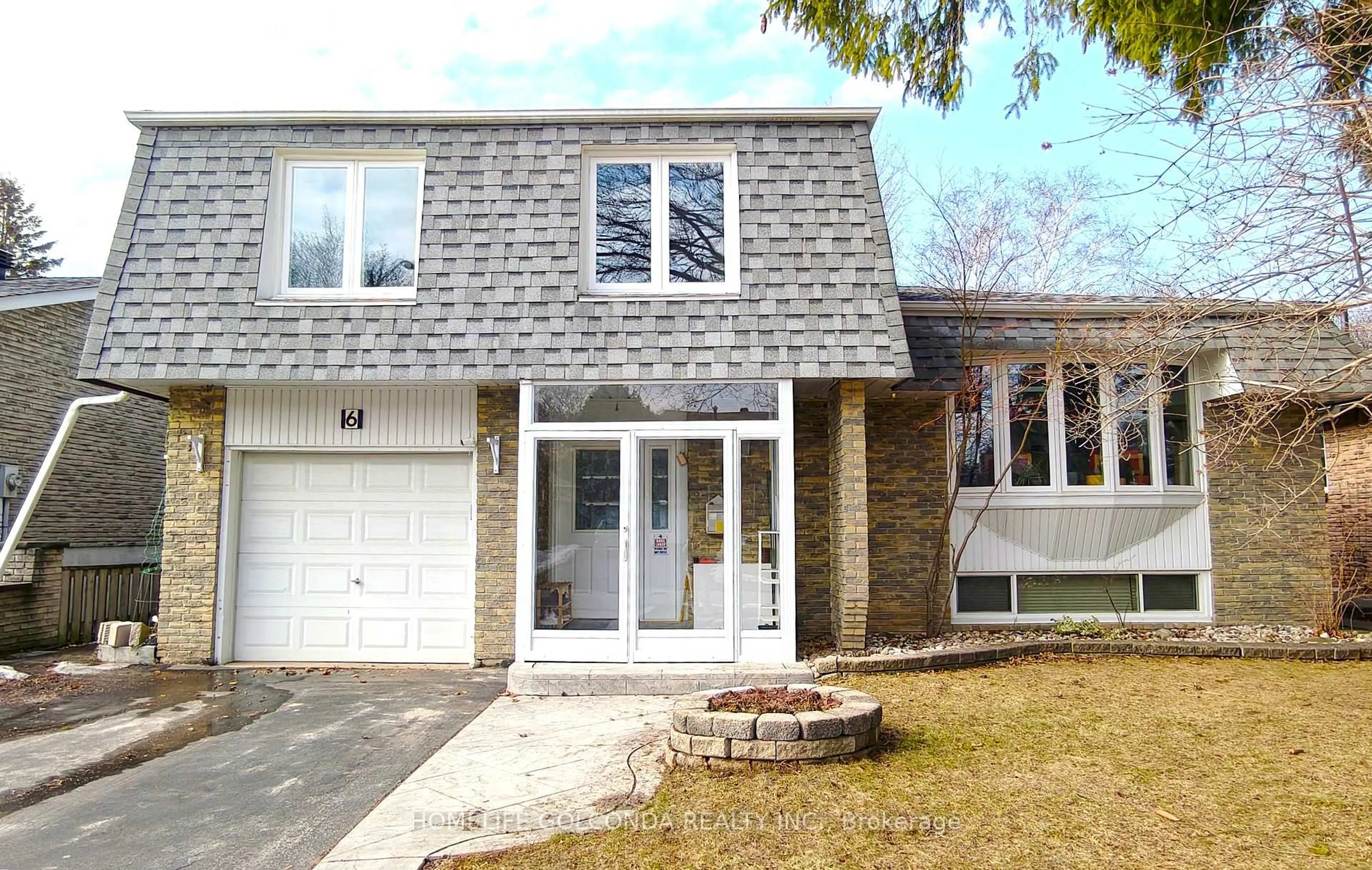 Home with vinyl exterior material, street for 6 Summerfeldt Cres, Markham Ontario L3R 2B2