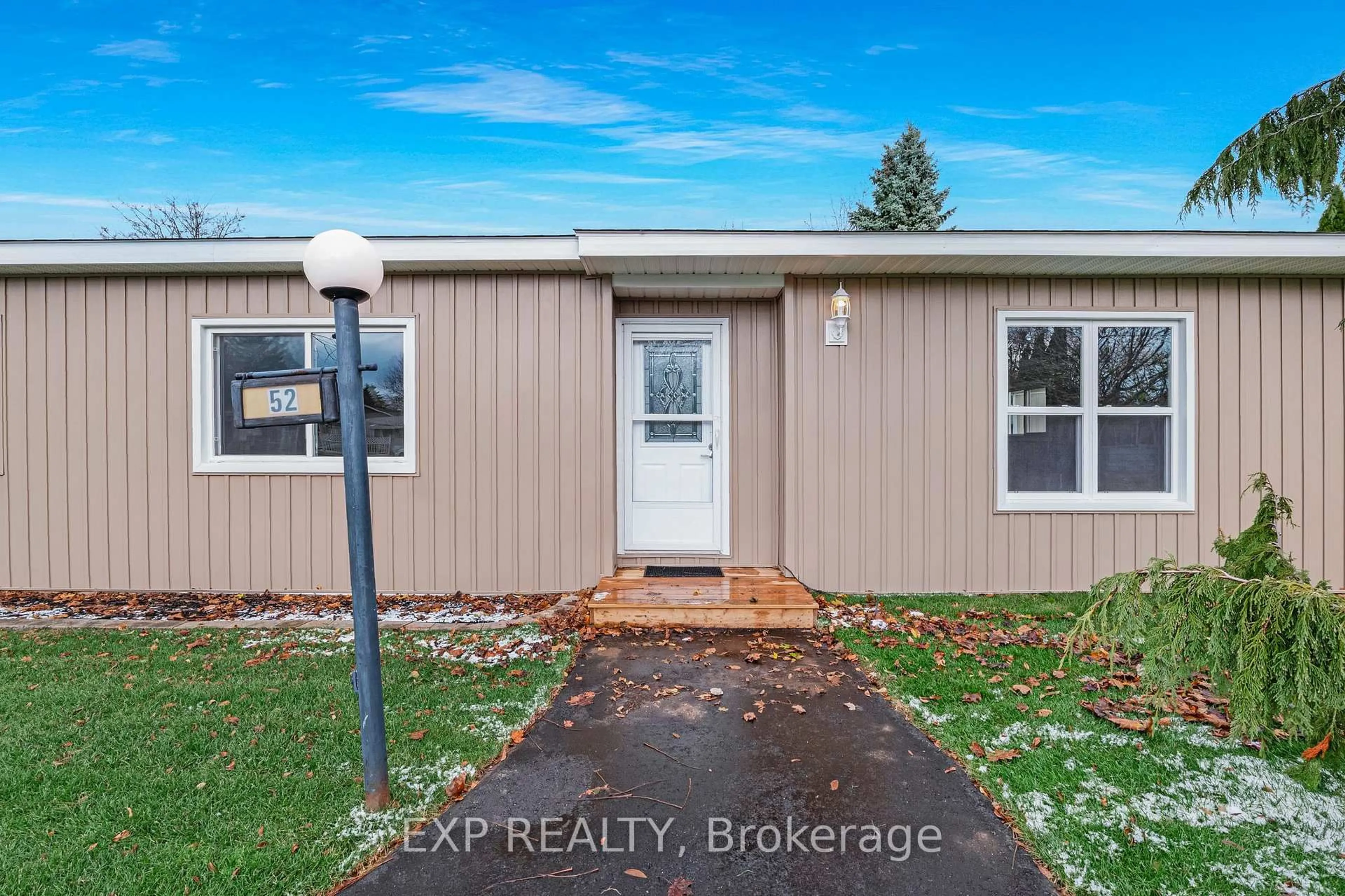 Unknown for 52 Corner Brook Tr, Innisfil Ontario L9S 1N6