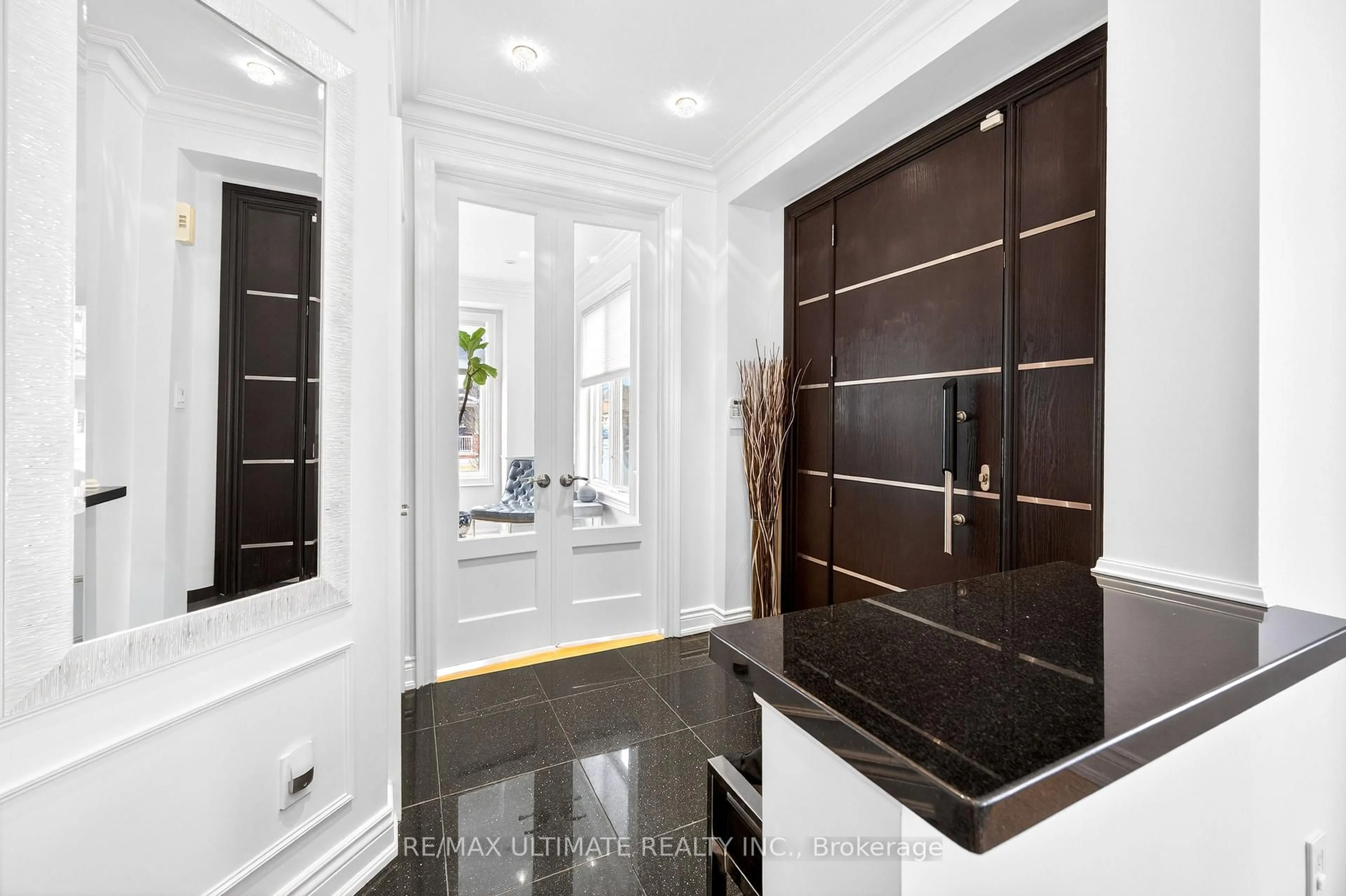 Contemporary bathroom, ceramic/tile floor for 43 Pitney Ave, Richmond Hill Ontario L4E 4Y5