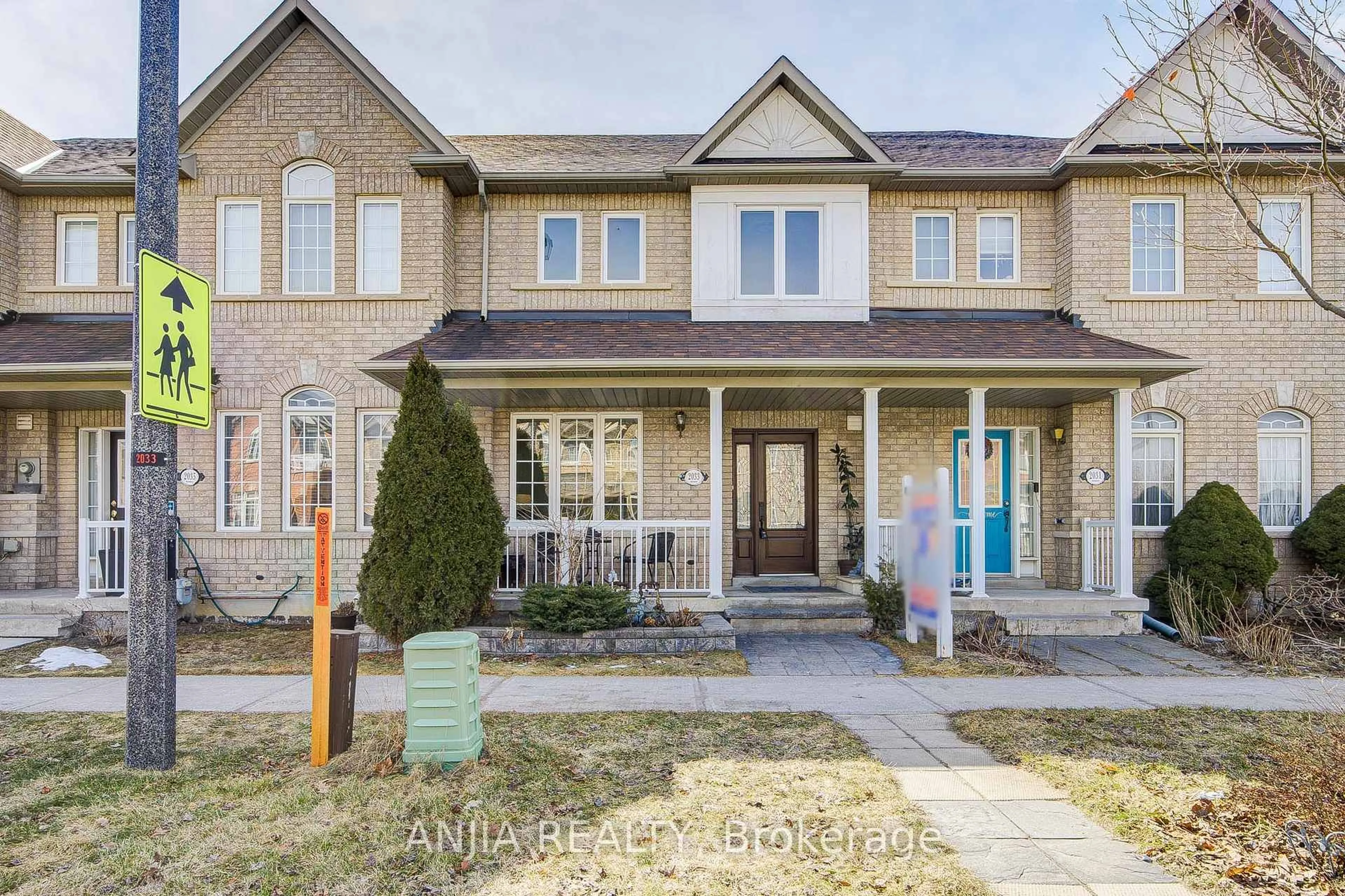 Home with brick exterior material, street for 2033 Bur Oak Ave, Markham Ontario L6E 1X3
