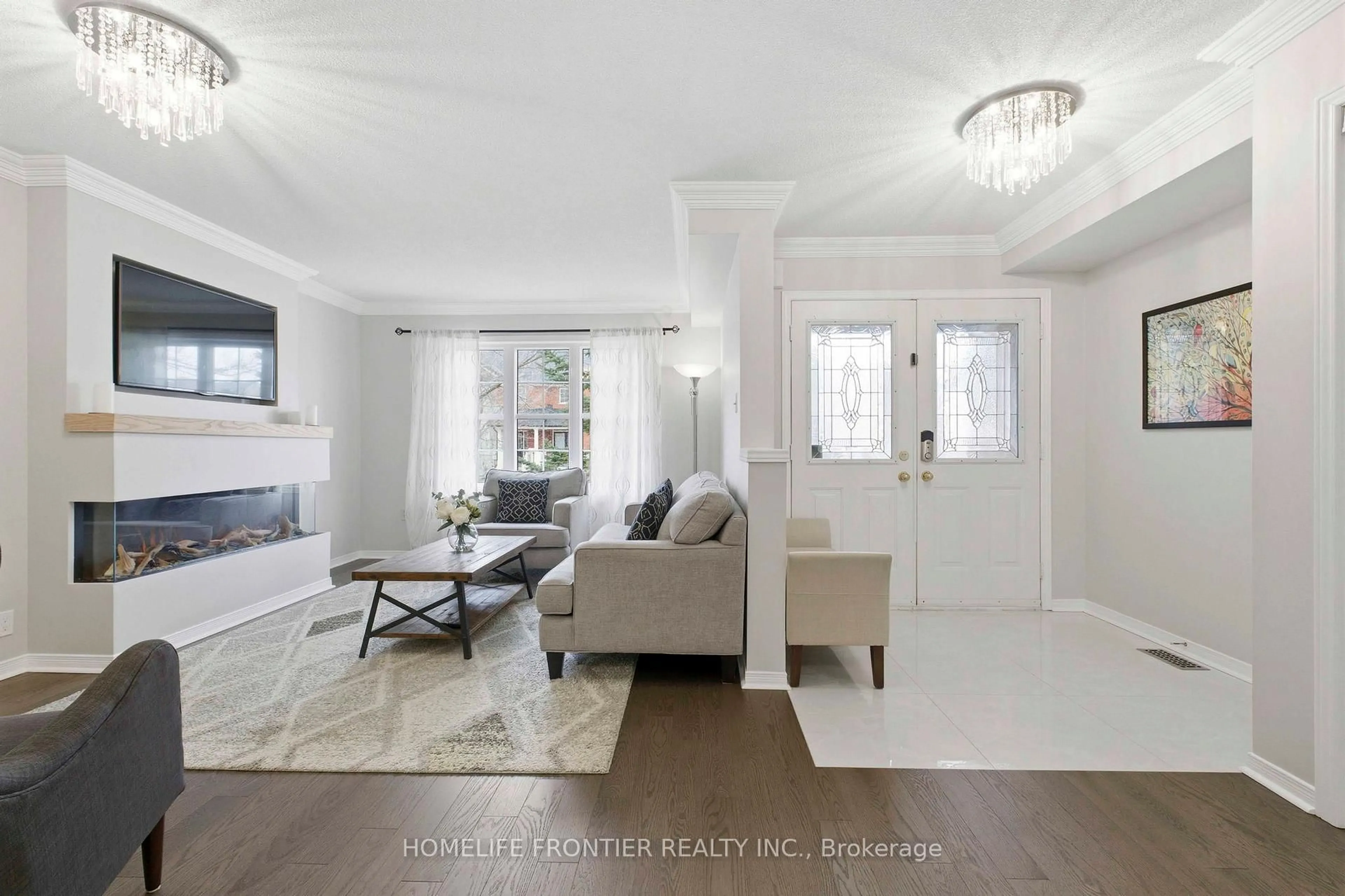 Living room with furniture, unknown for 198 Pleasant Ridge Ave, Vaughan Ontario L4J 9J2