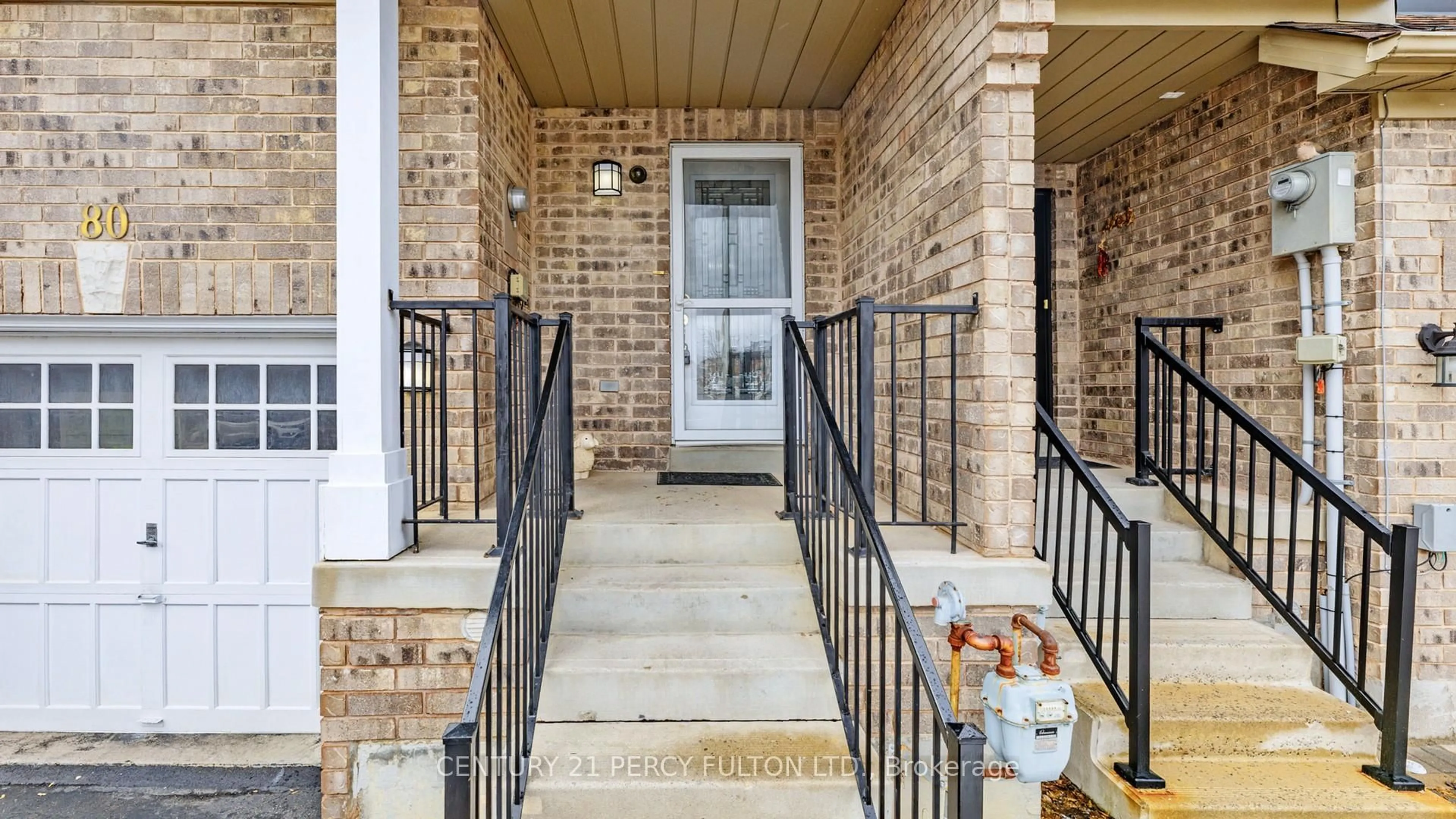 Indoor entryway for 80 Goode St, Richmond Hill Ontario L4S 2T6