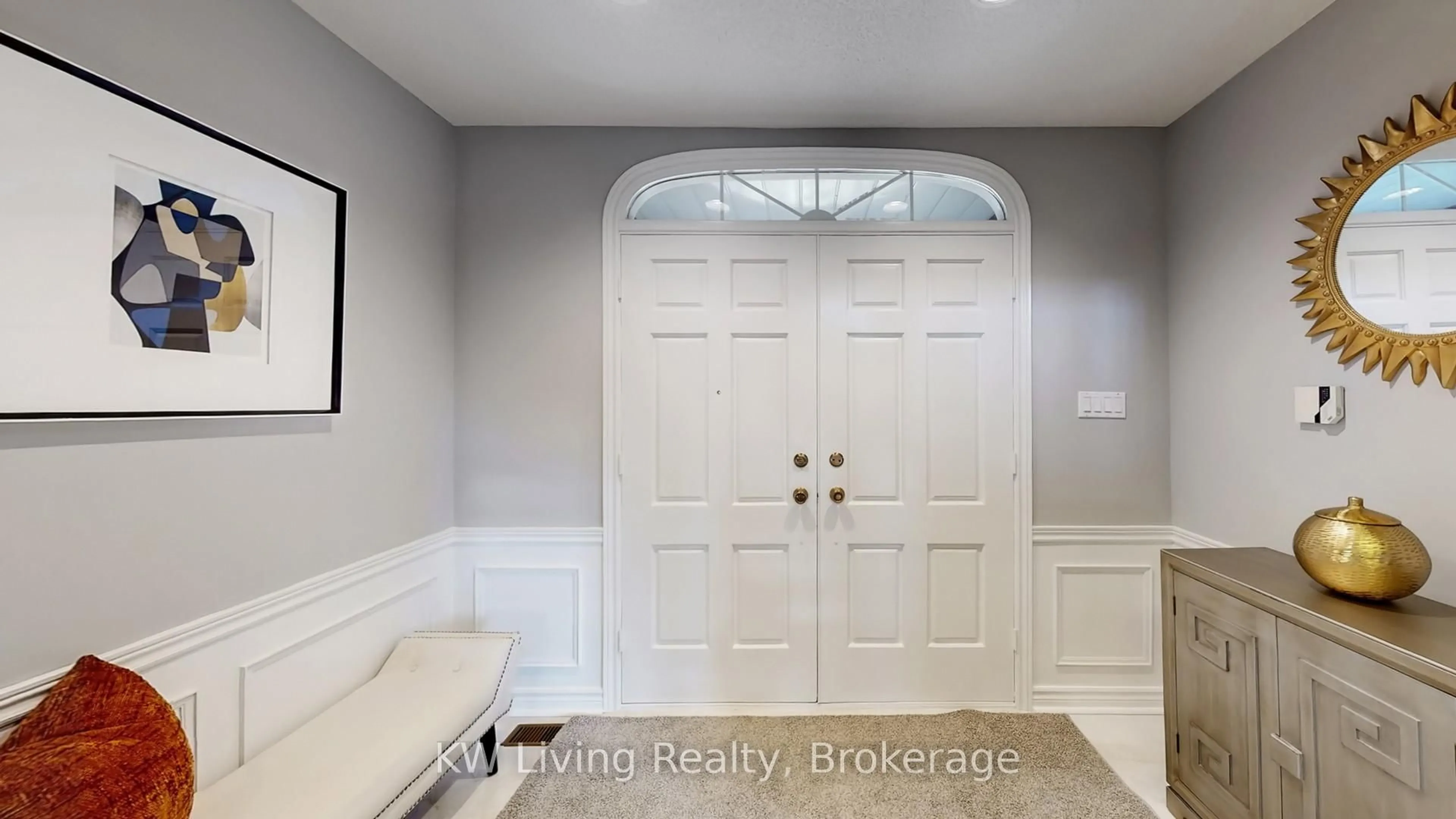 Indoor entryway for 50 Brookshill Cres, Richmond Hill Ontario L4B 3J2