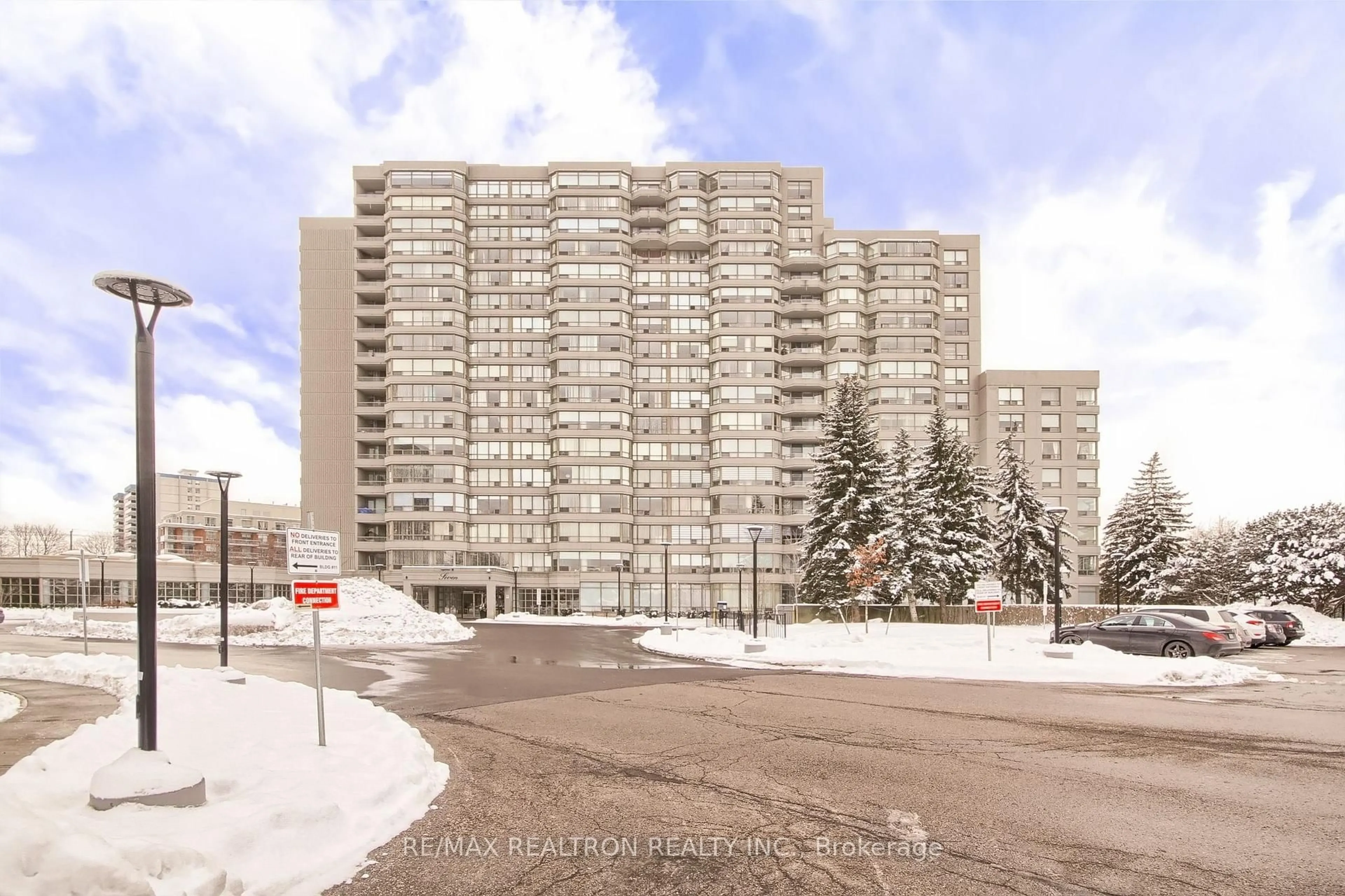 Unknown for 7 Townsgate Dr #1206, Vaughan Ontario L4J 7Z9