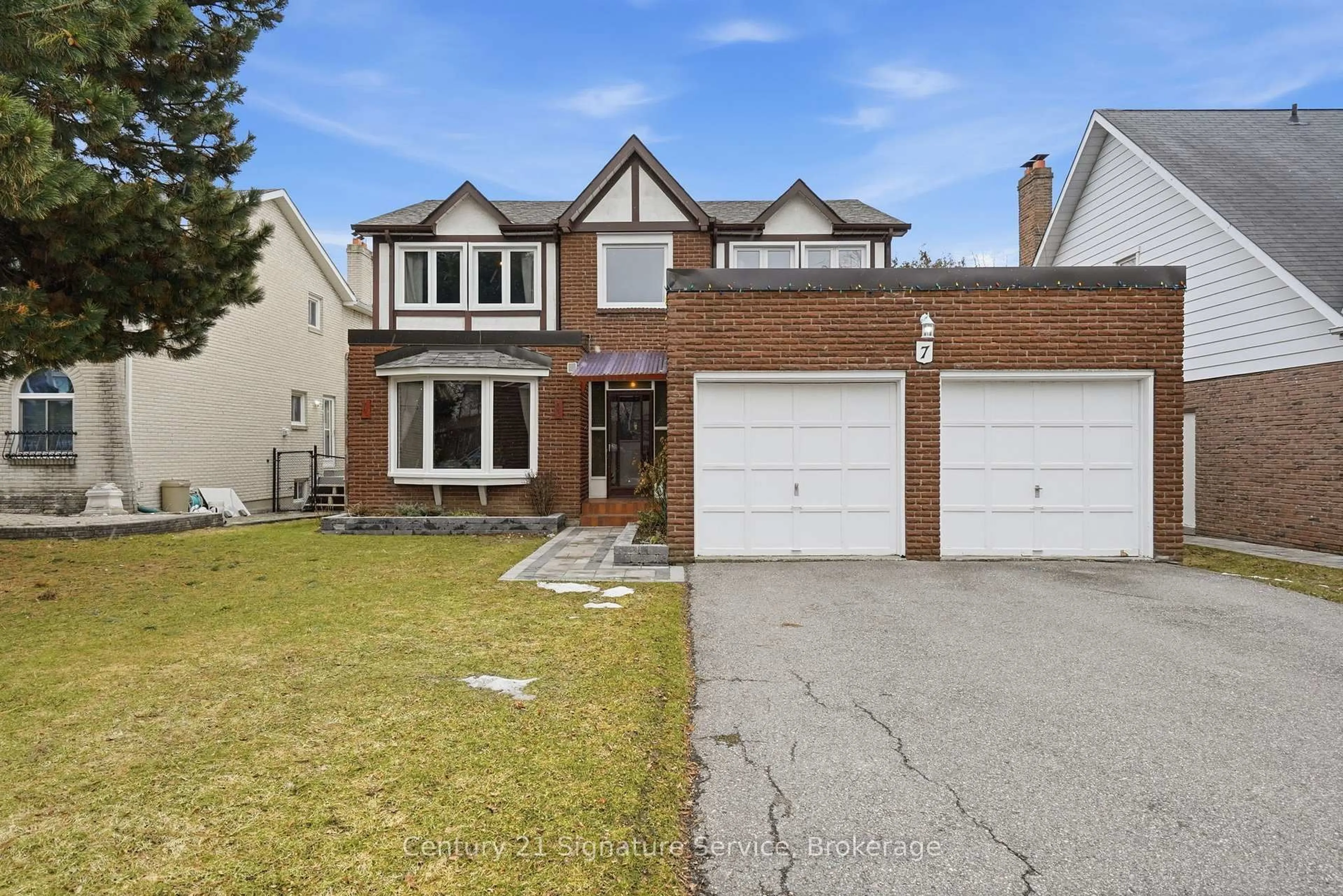 Home with brick exterior material, street for 7 German Mills, Markham Ontario L3T 4H4