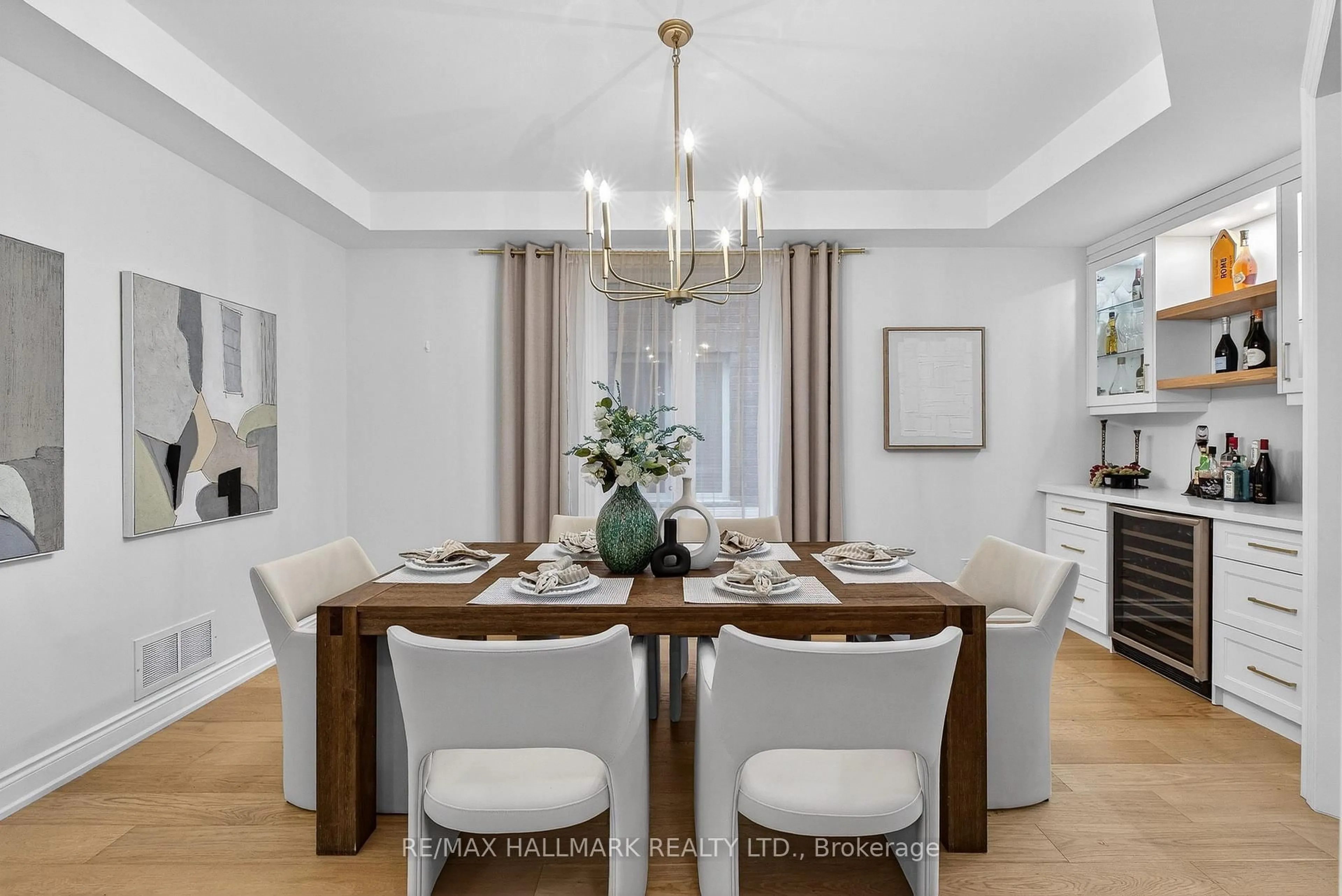 Dining room, wood/laminate floor for 23 Wardlaw Pl, Vaughan Ontario L4H 0Z5