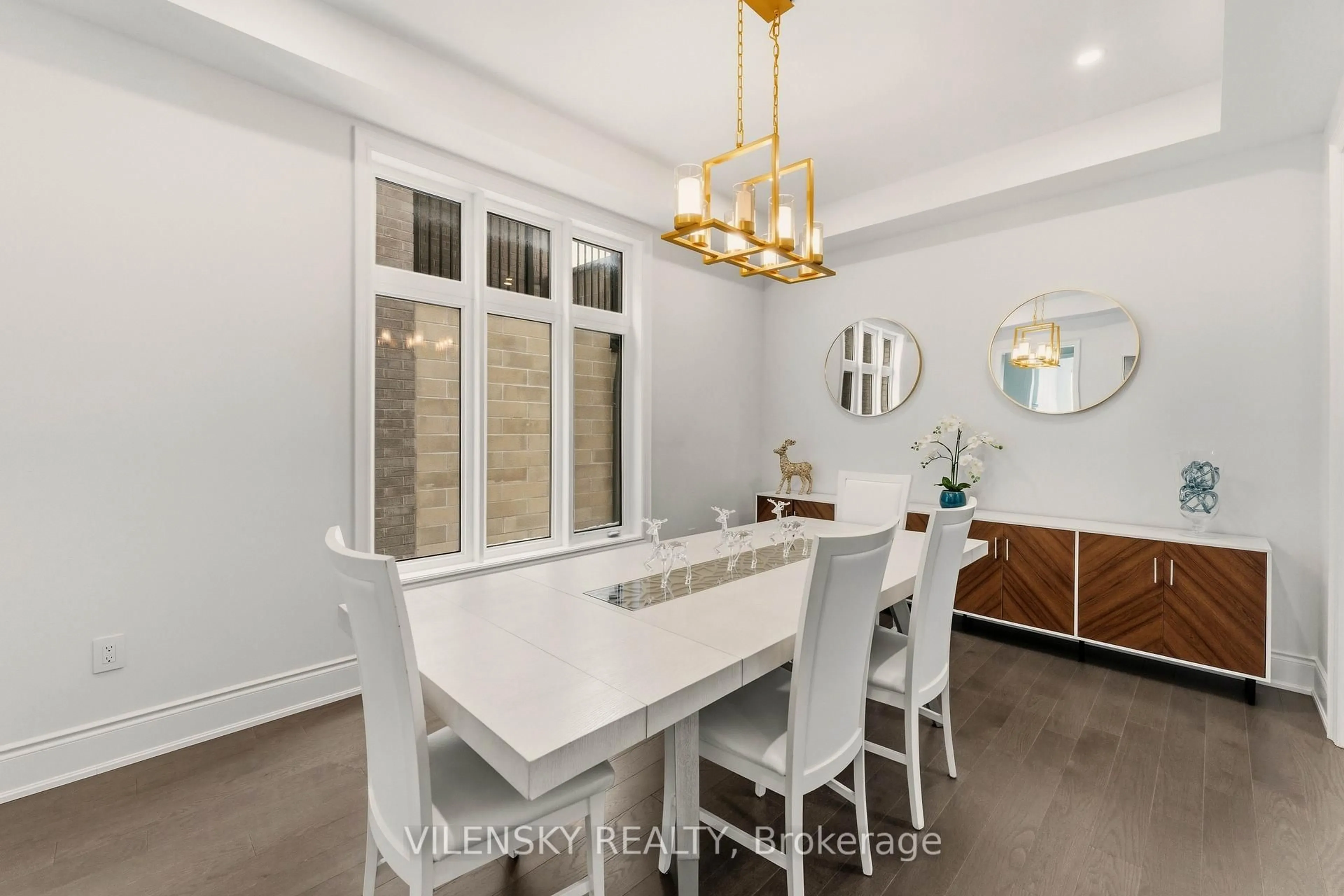 Dining room, ceramic/tile floor for 23 Watershed Gate, East Gwillimbury Ontario L9N 0Y6
