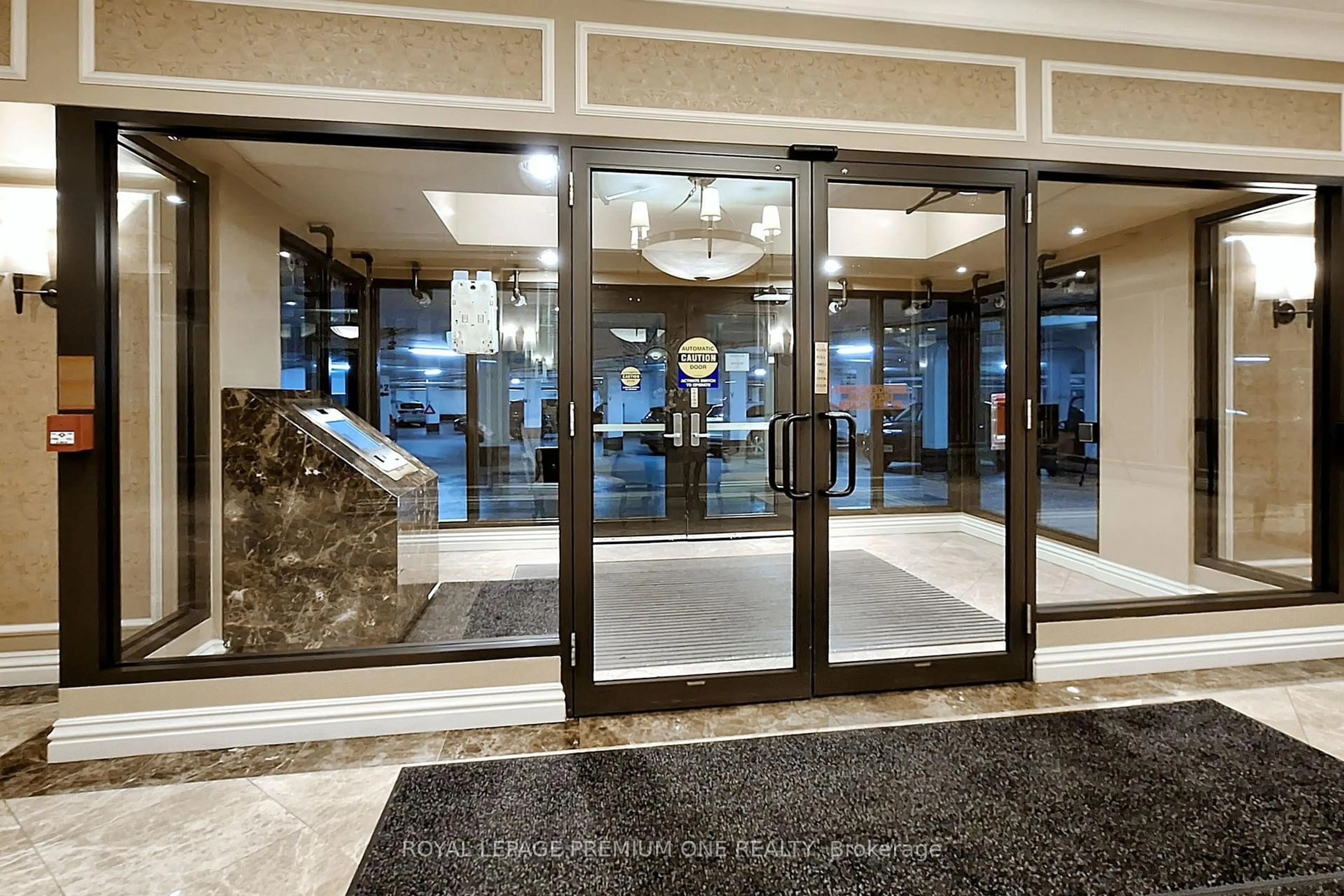 Lobby for 9235 Jane St #214, Vaughan Ontario L6A 0J8