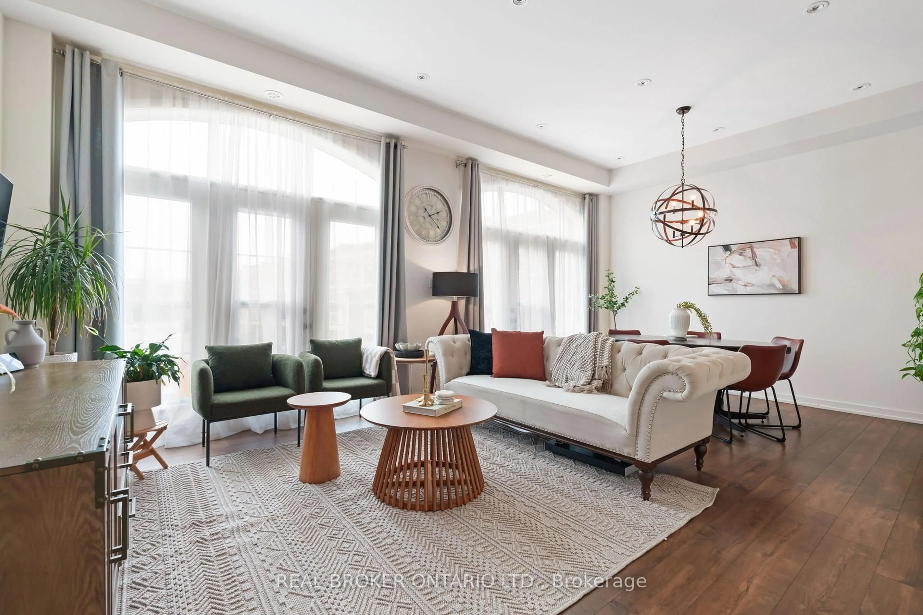 Living room with furniture, unknown for 12580 Ninth Line, Whitchurch-Stouffville Ontario L4A 1X1