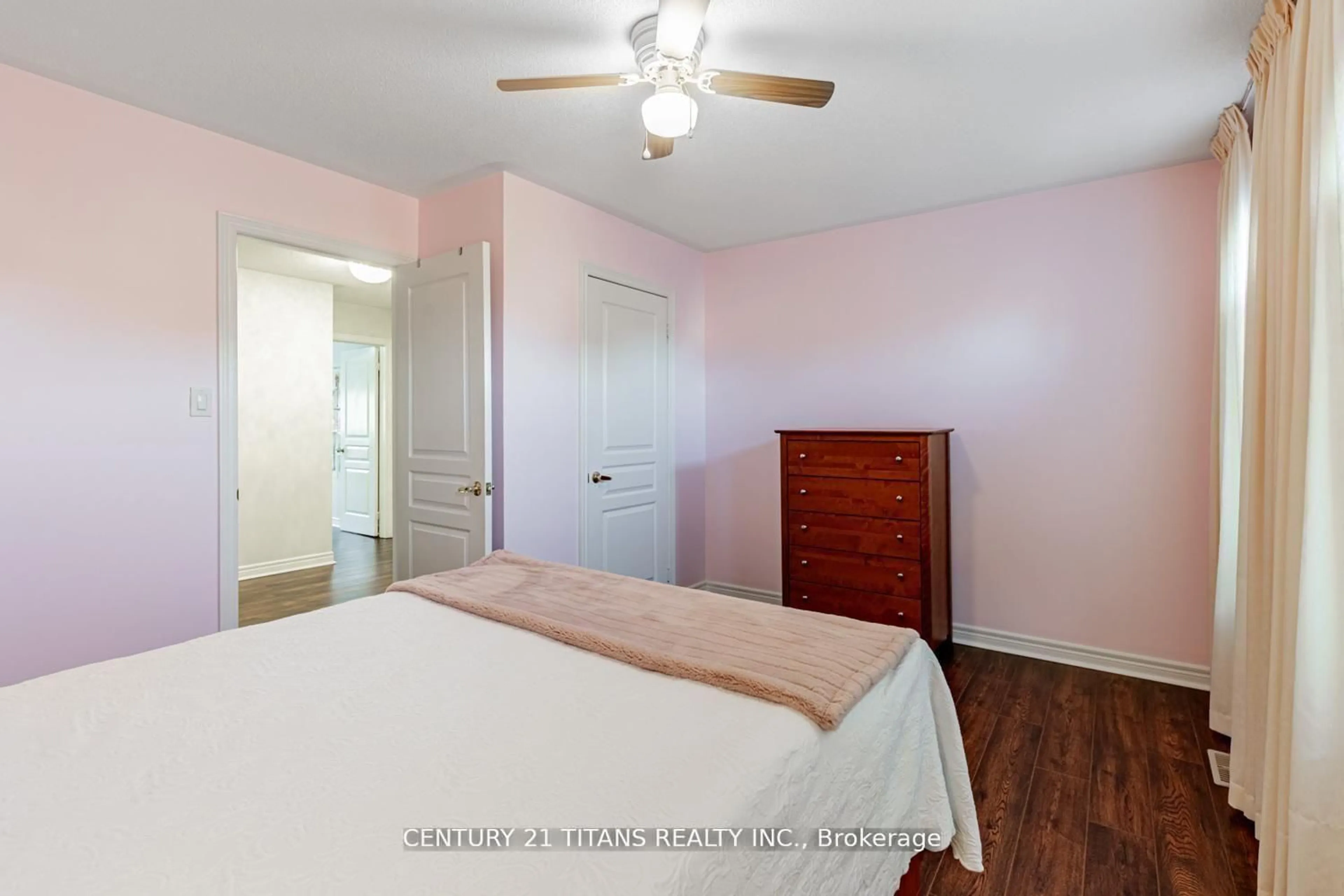 A pic of a room for 3 Condarcuri Cres, Markham Ontario L6B 0G8