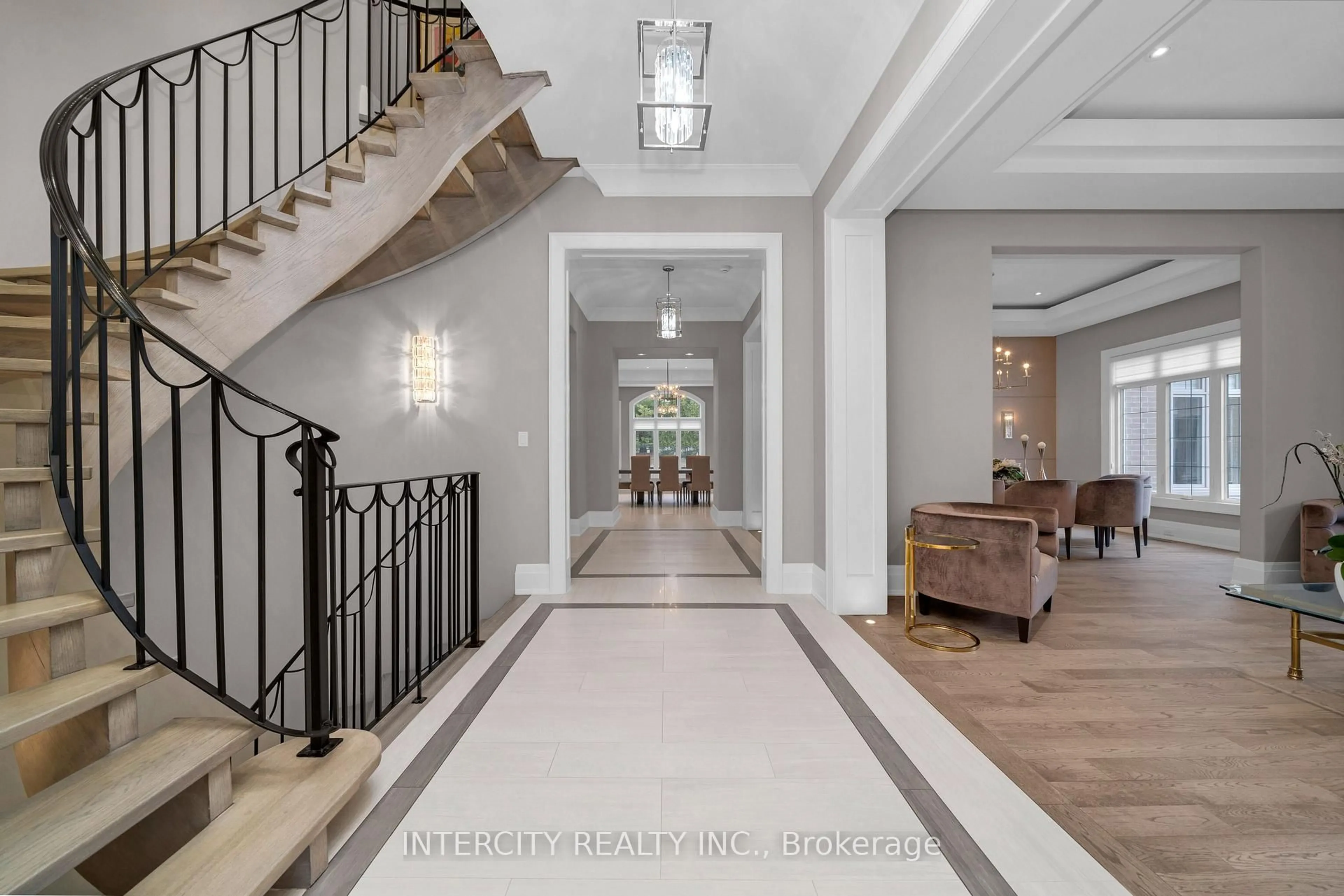 Indoor foyer for 34 Rosebud Crt, Vaughan Ontario L0J 1C0