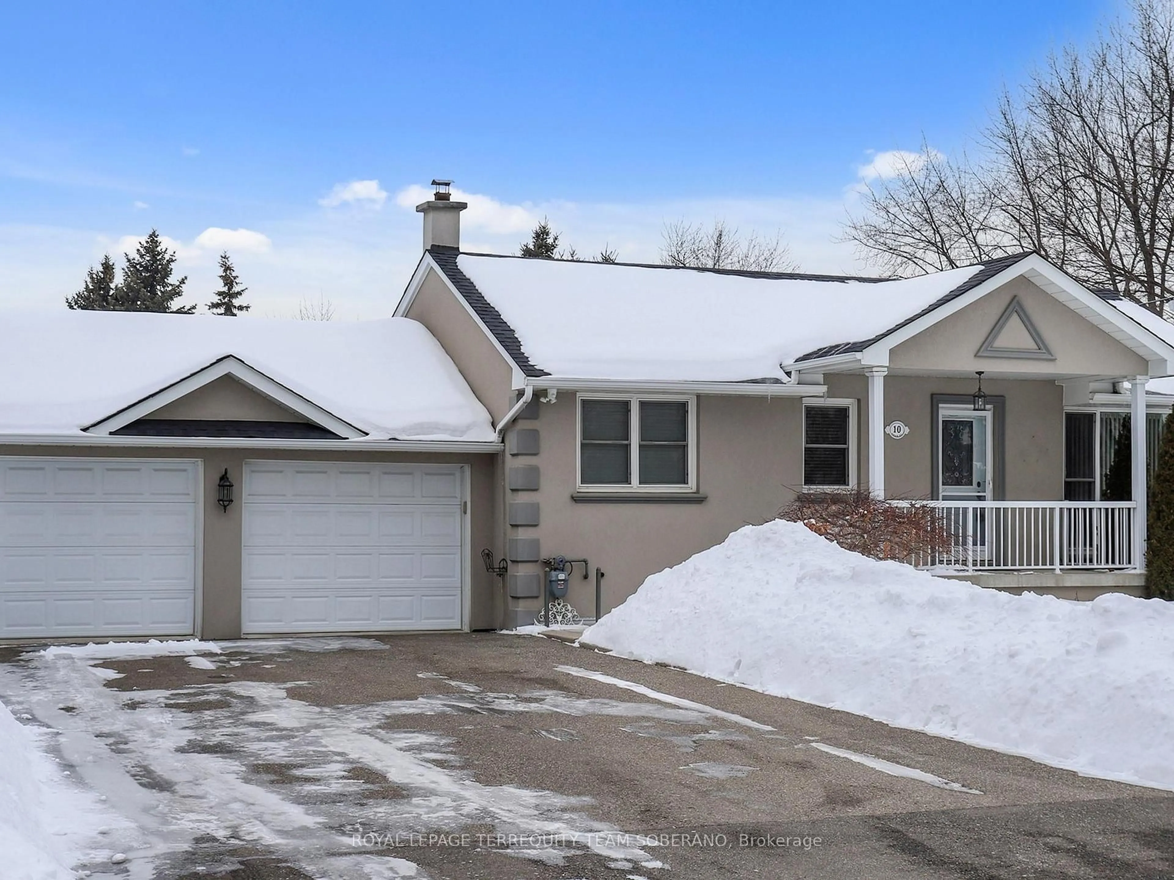 Home with vinyl exterior material, street for 10 Gram St, Vaughan Ontario L6A 3Z2