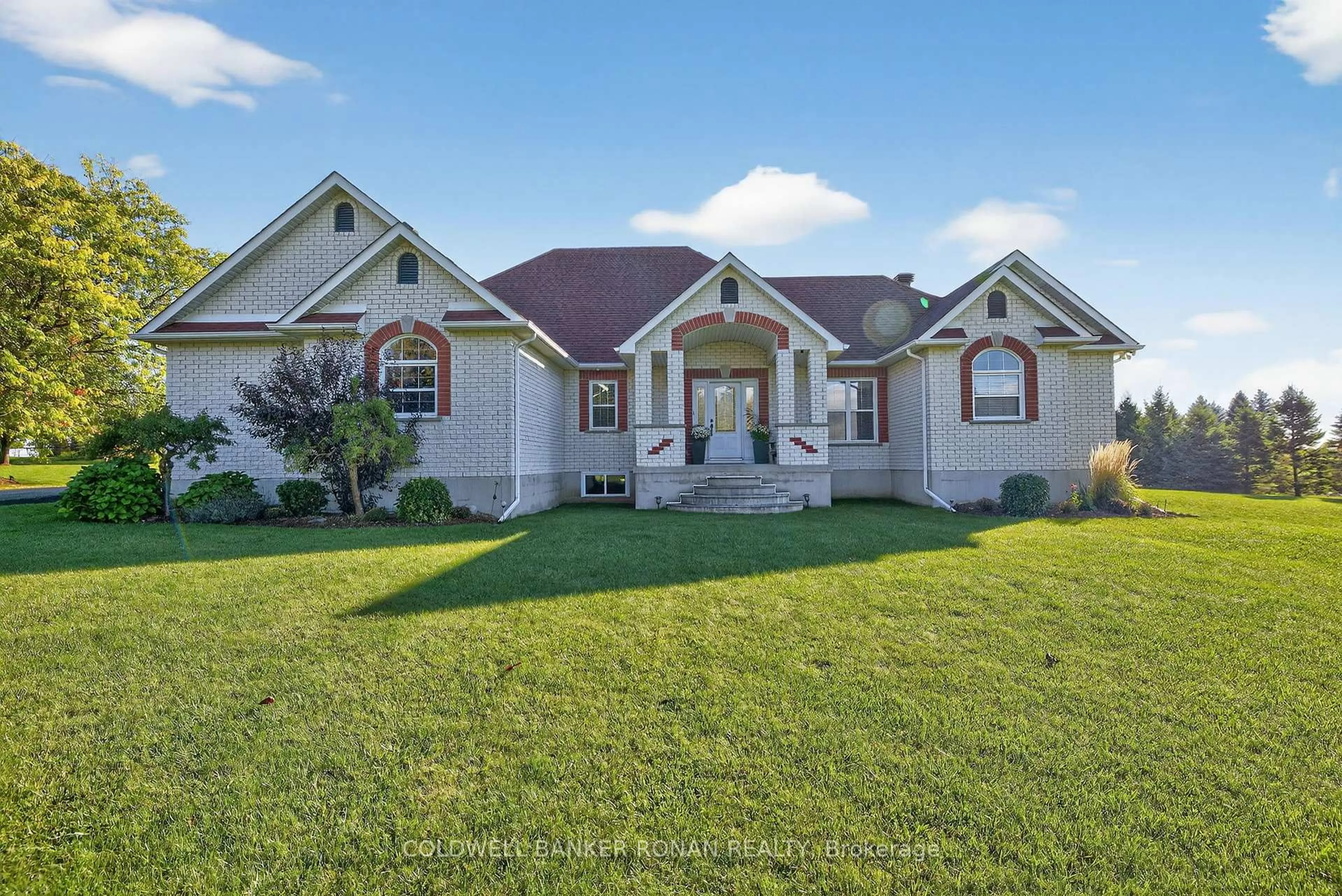 Home with vinyl exterior material, unknown for 6595 3rd Line, Essa Ontario L9R 1V2