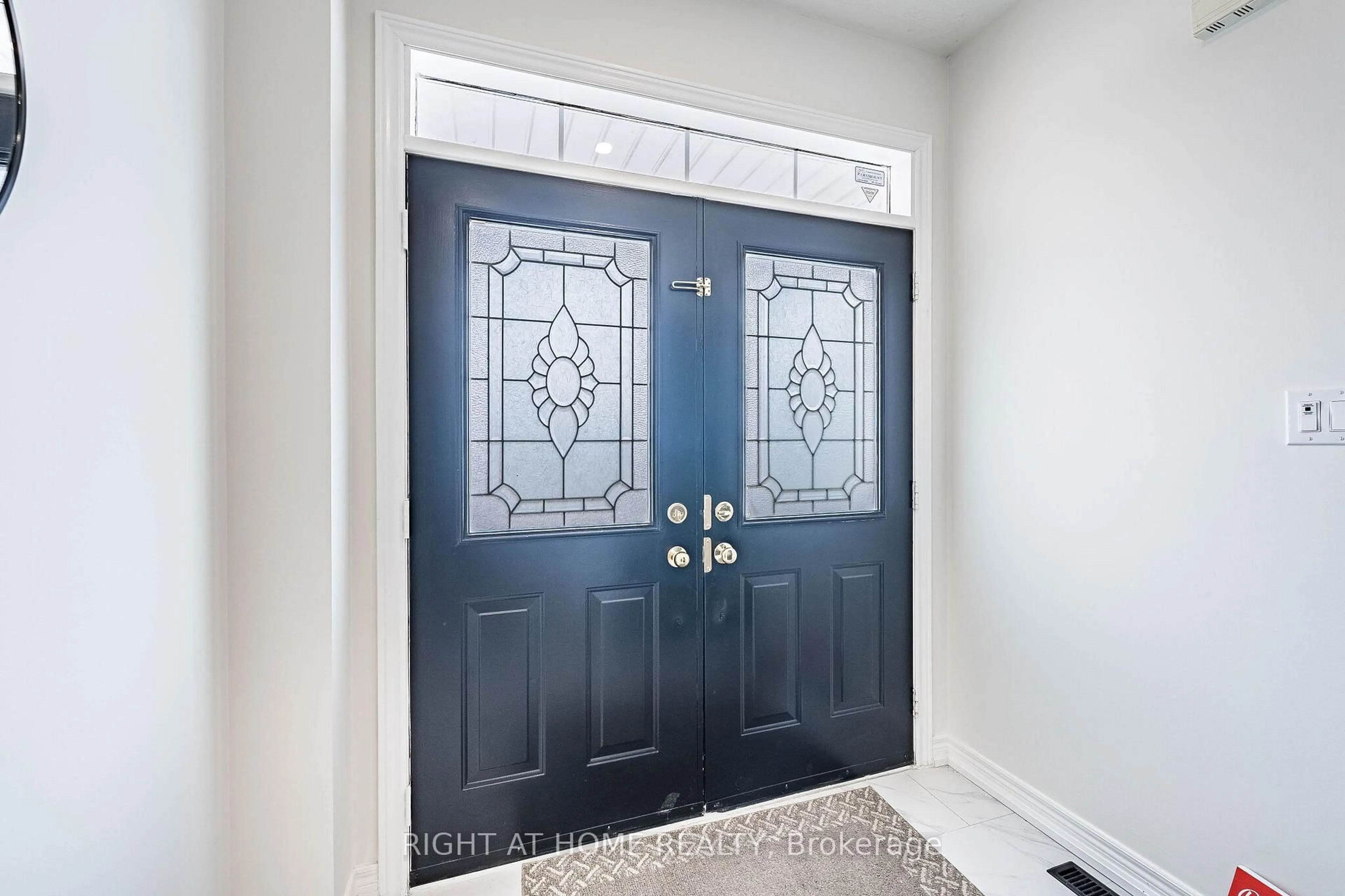 Indoor entryway for 47 Kimono Cres, Richmond Hill Ontario L4S 1X5