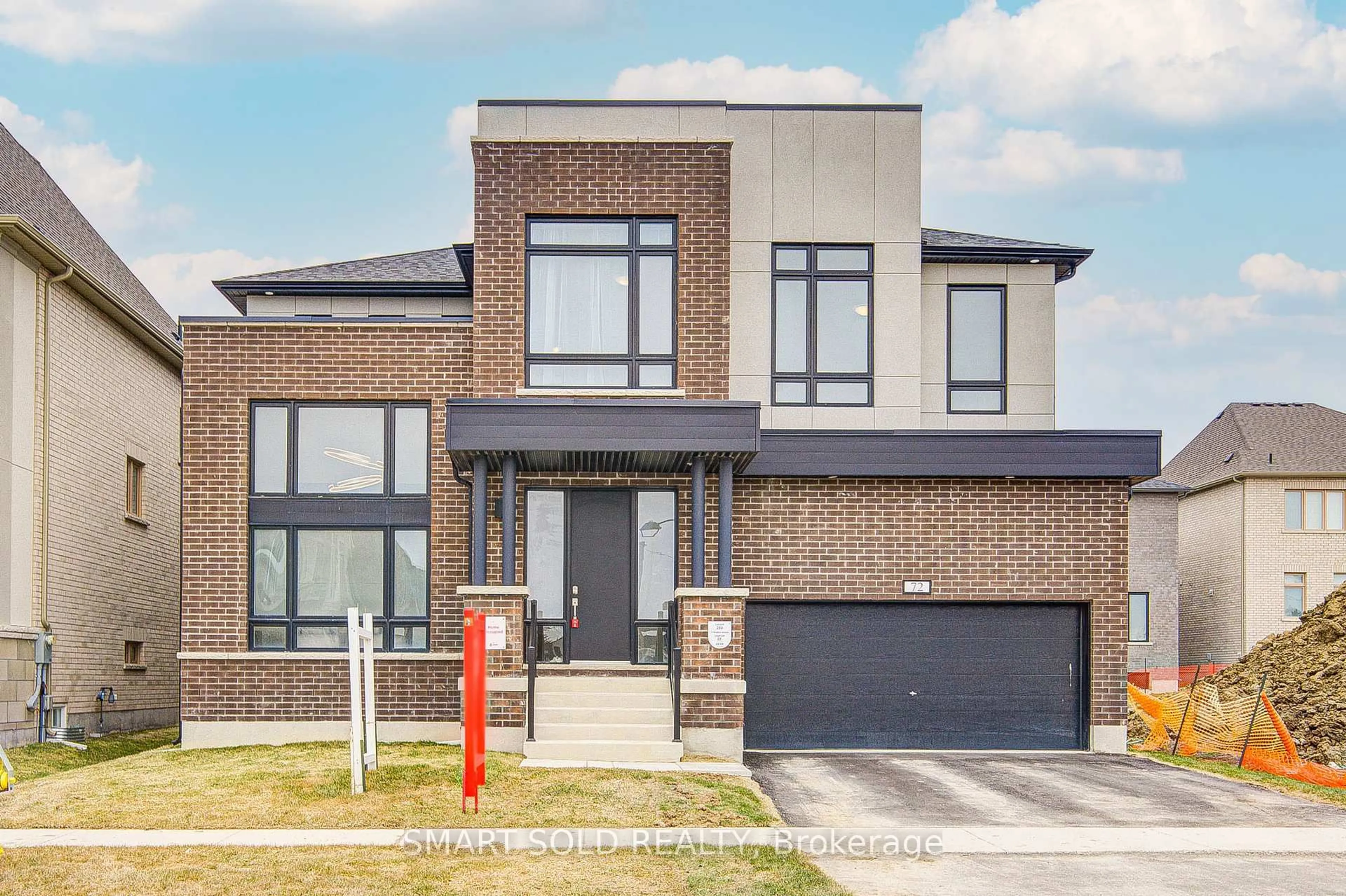 Home with brick exterior material, street for 72 Meizhou Ave, Markham Ontario L6C 3N1